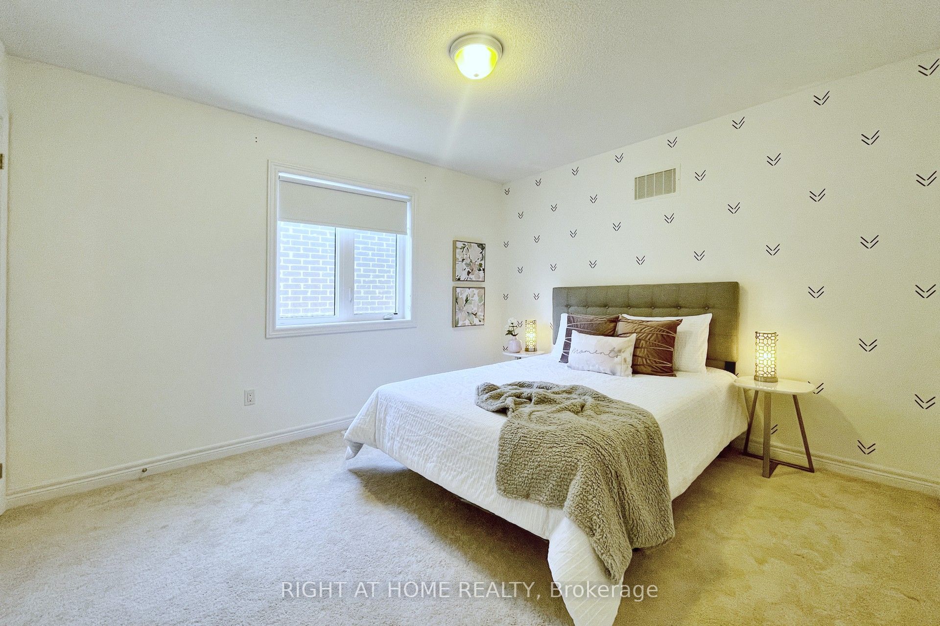 60 Falconridge Terrace Property Photo 20