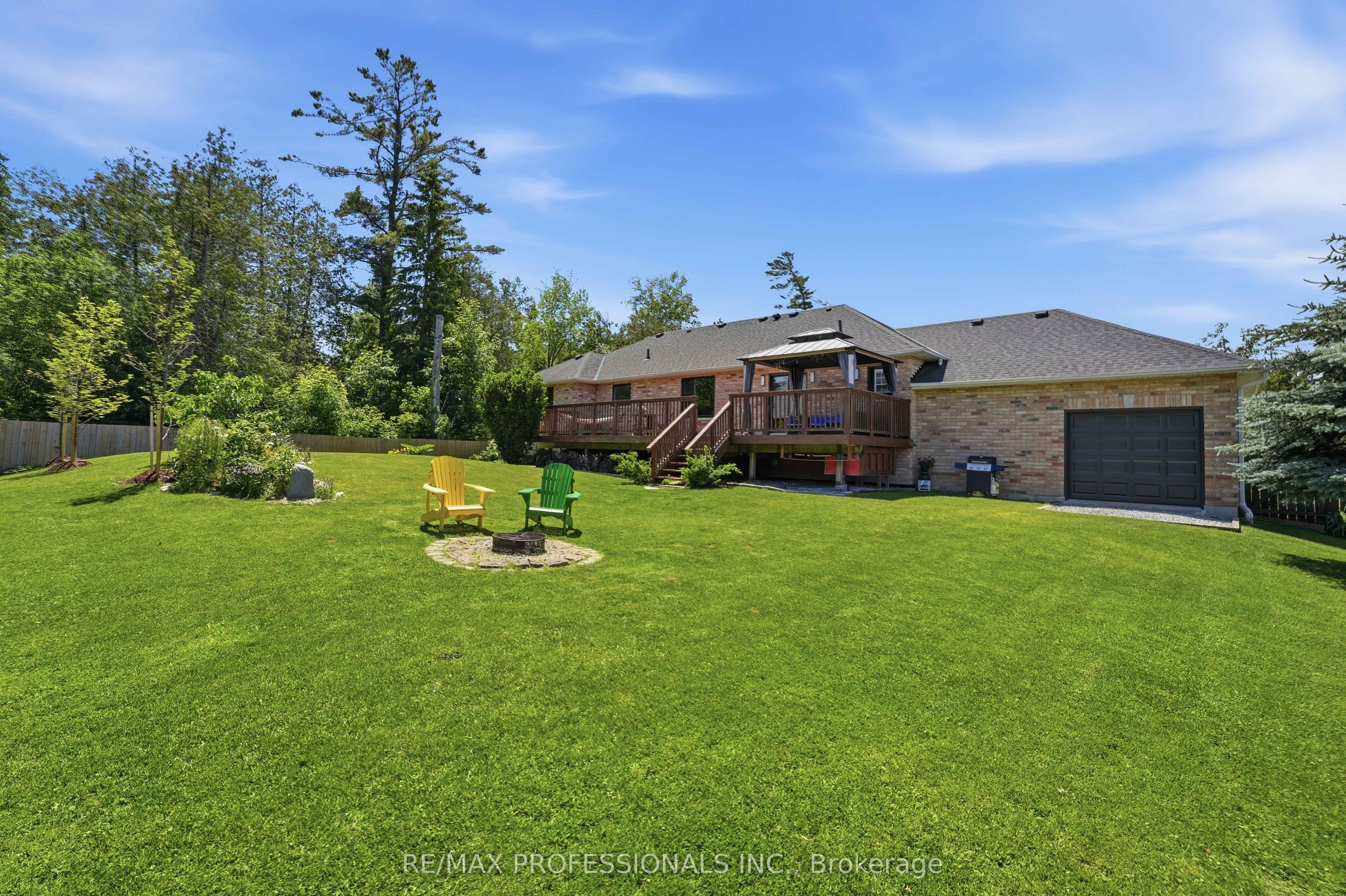 101 Maple Avenue Property Photo 2