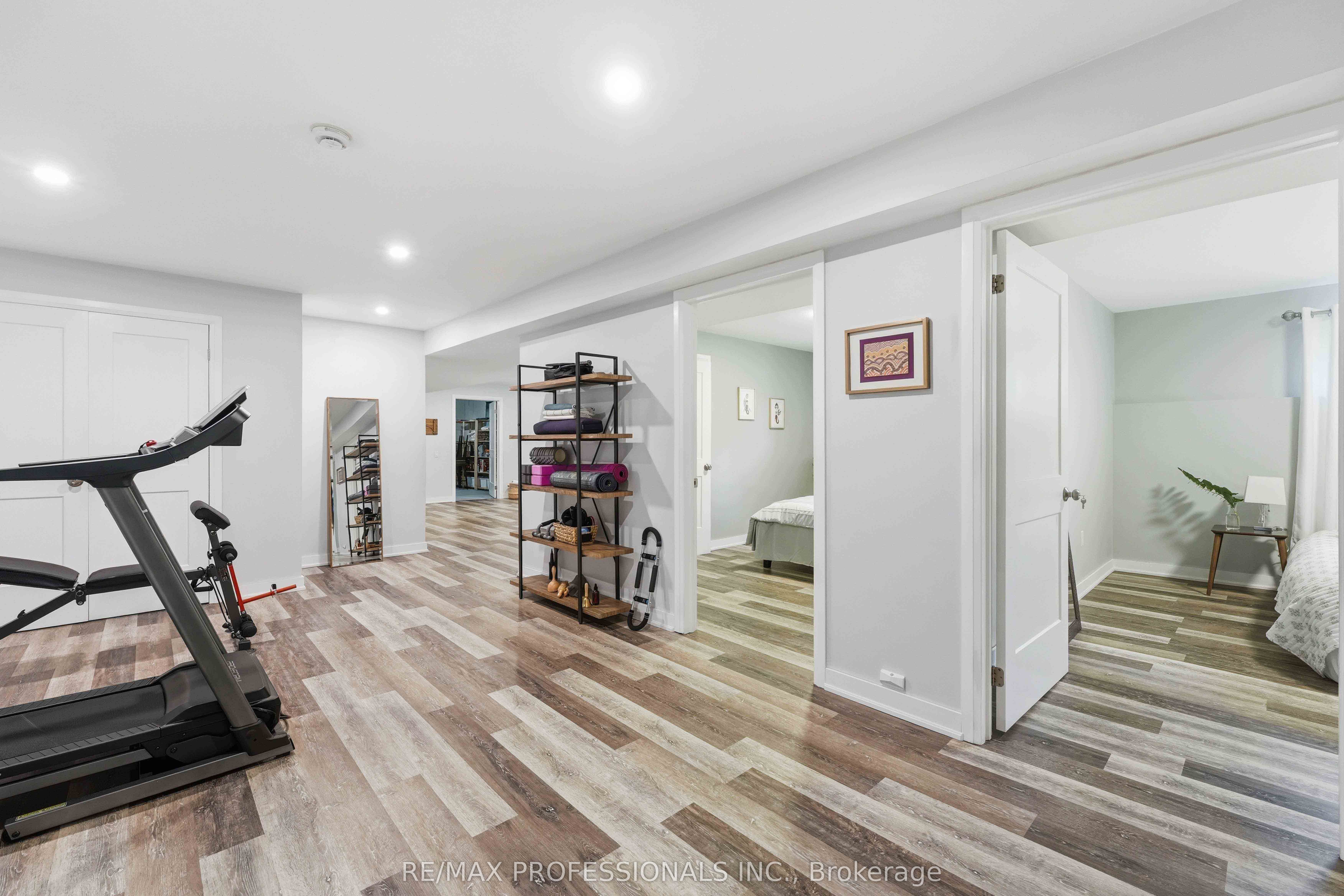 101 Maple Avenue Property Photo 33
