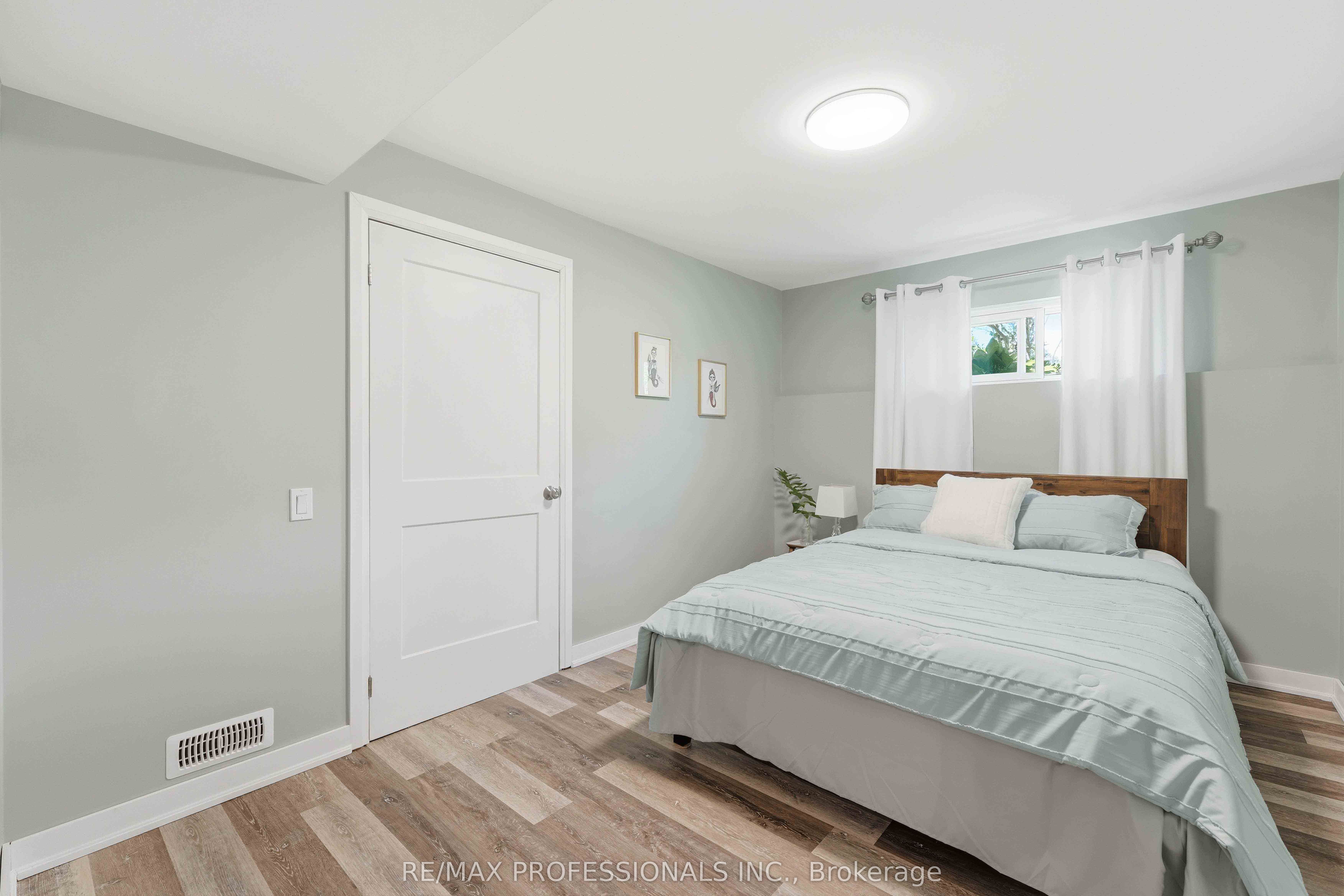 101 Maple Avenue Property Photo 34