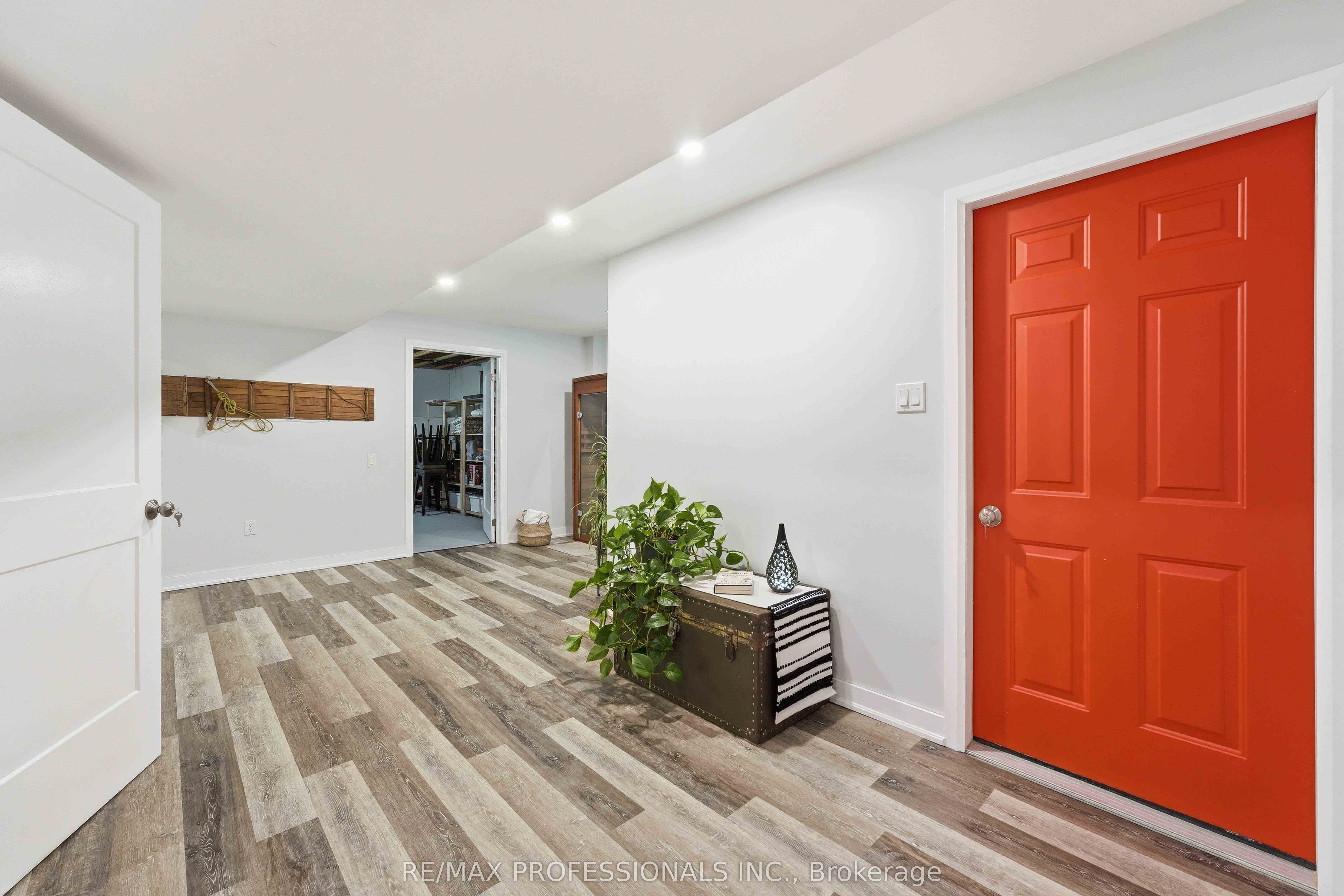 101 Maple Avenue Property Photo 39