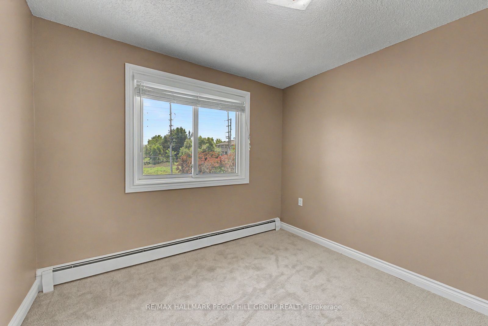 2496 8 Line Upper Property Photo 12