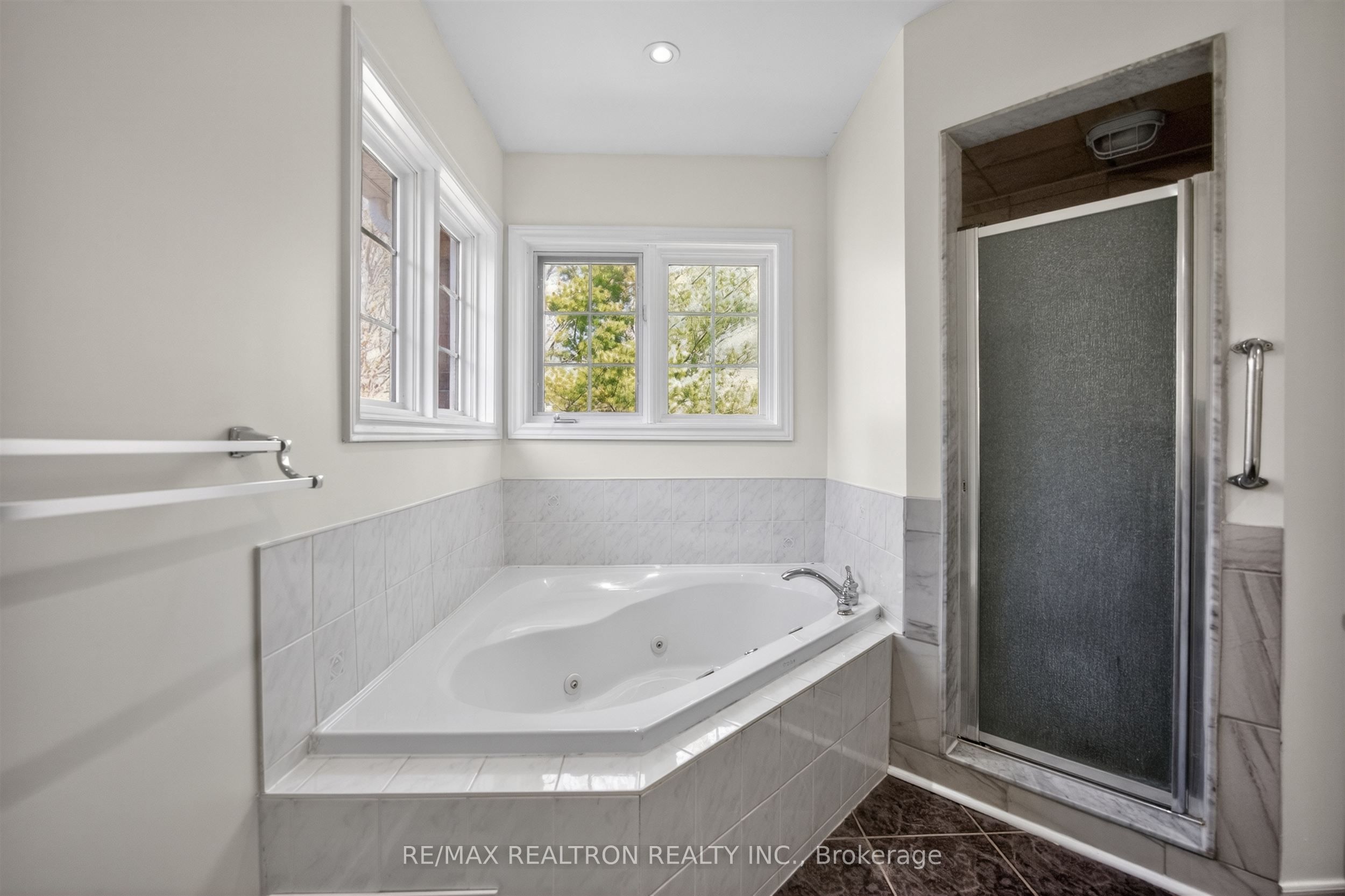 5 Yvonne Place Property Photo 34