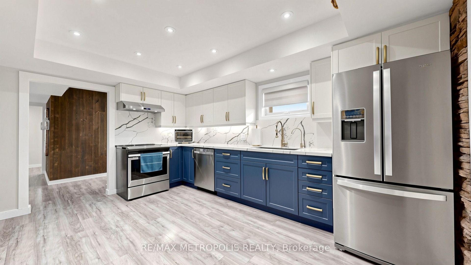 2739 Ireton Street E Property Photo 13
