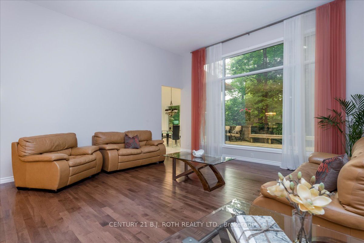 3925 Algoma Avenue Property Photo 15