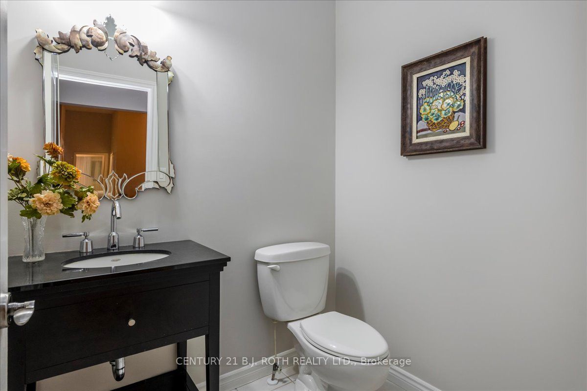 3925 Algoma Avenue Property Photo 24