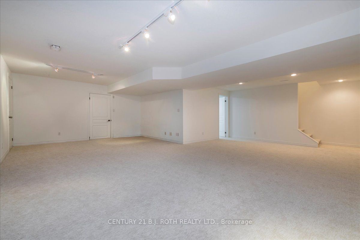 3925 Algoma Avenue Property Photo 35