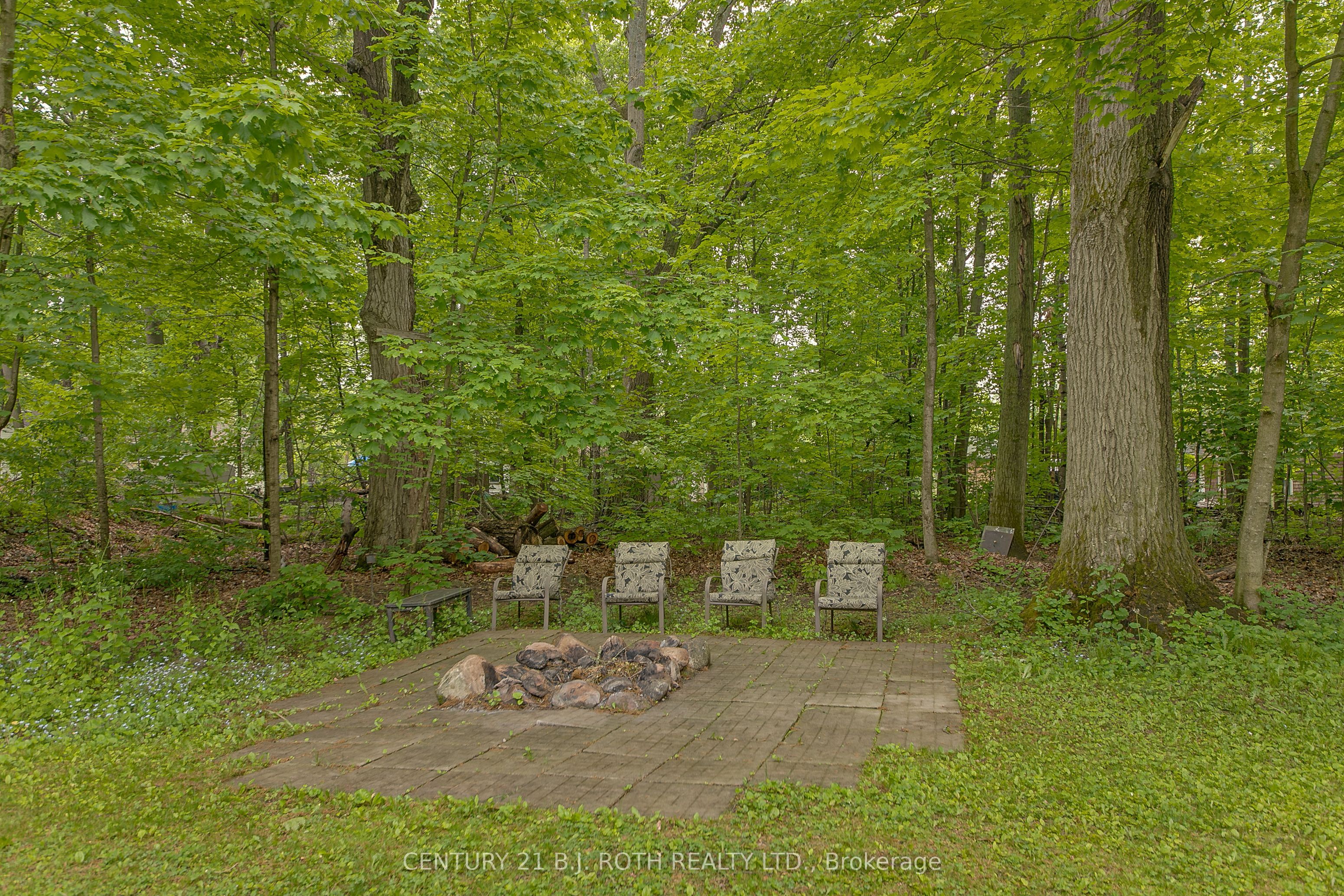 3925 Algoma Avenue Property Photo 48