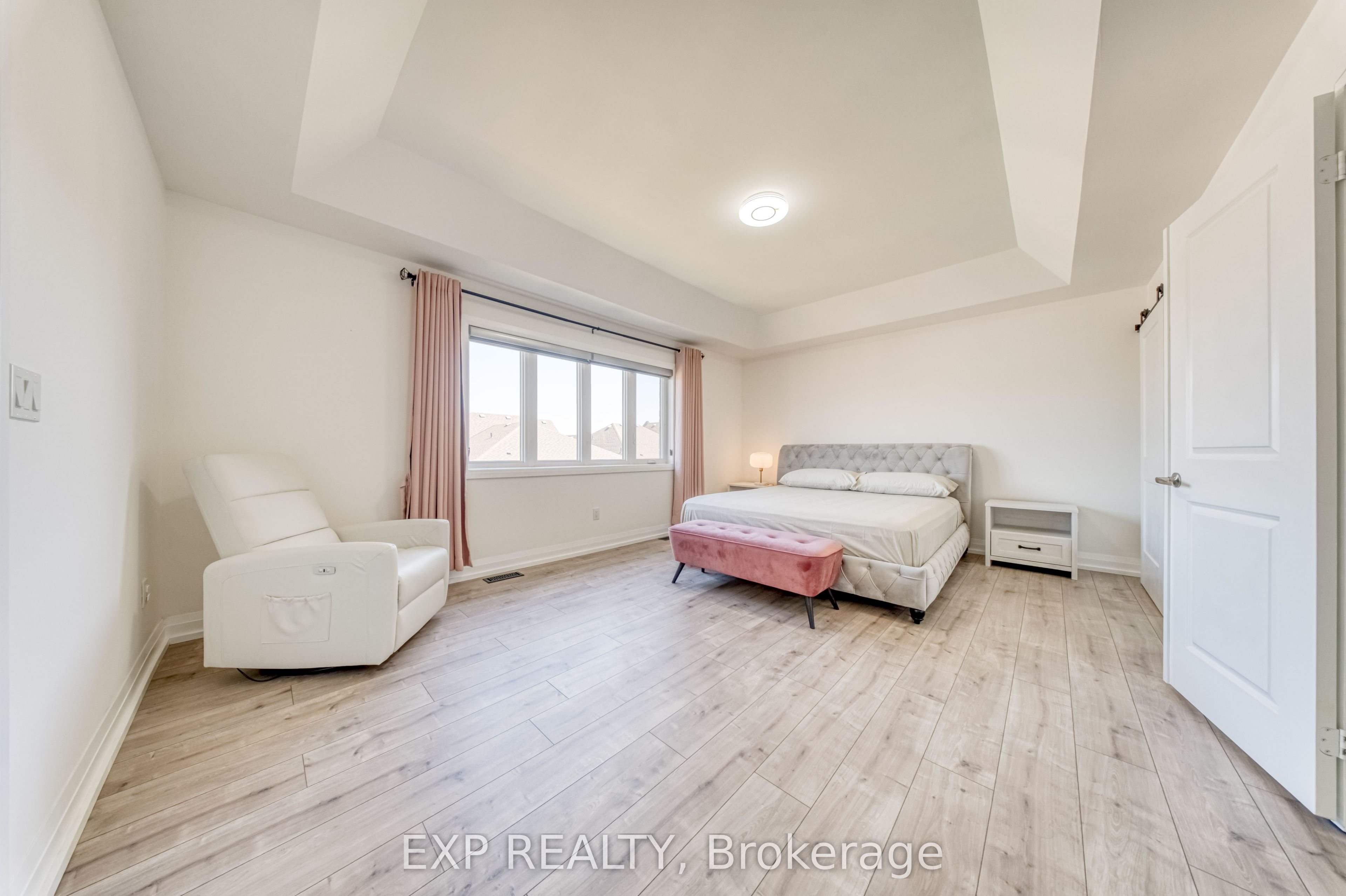 8 Prosperity Way Property Photo 15