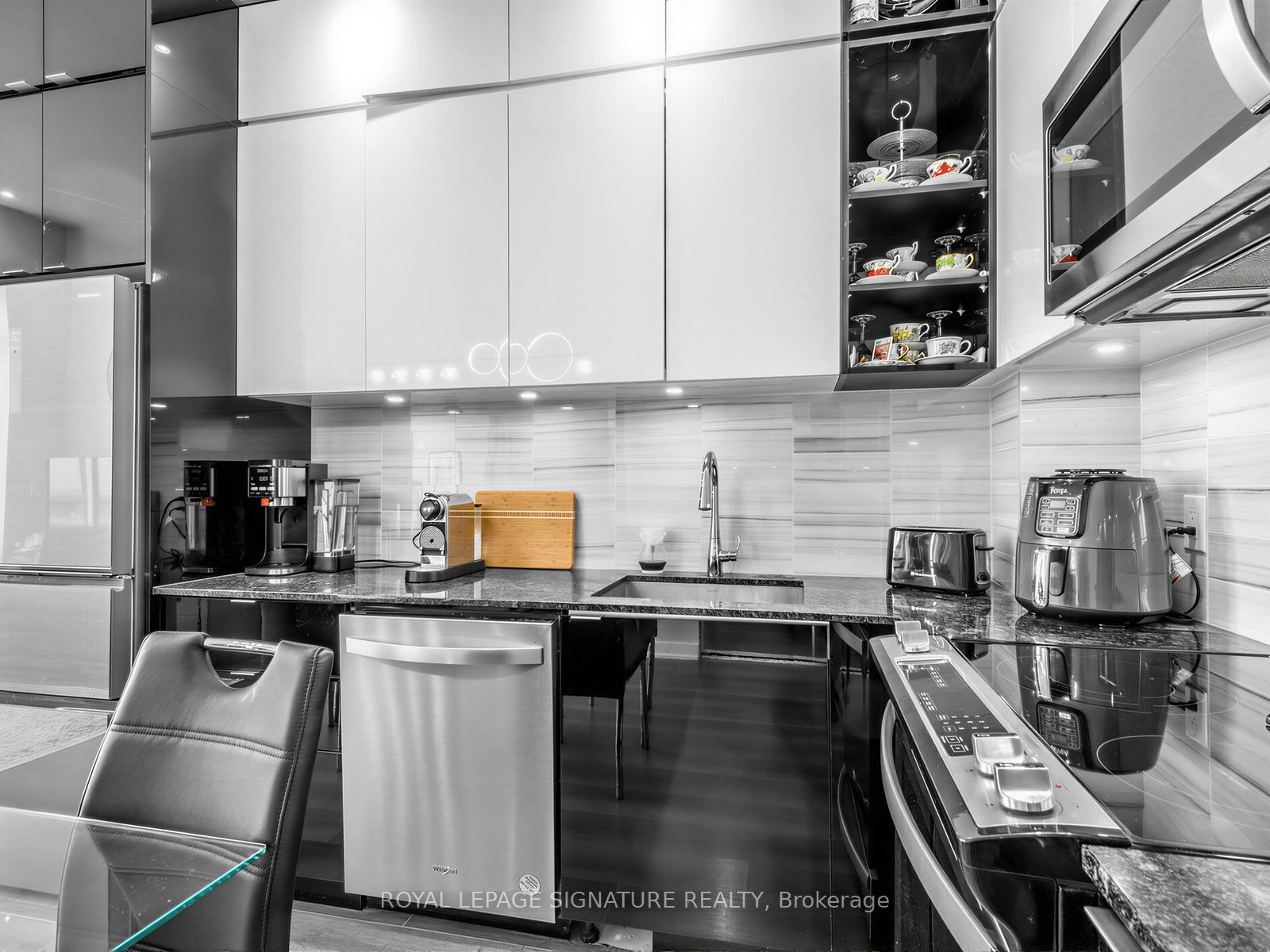 100 Eagle Rock Way 1205 Property Photo 10