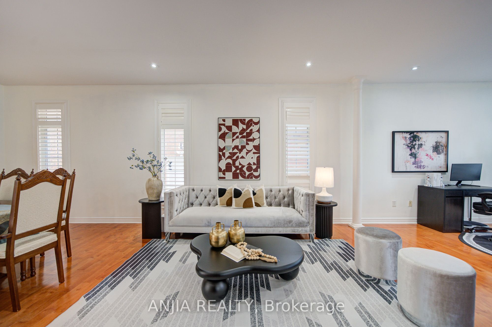349 Williamson Road Property Photo 4