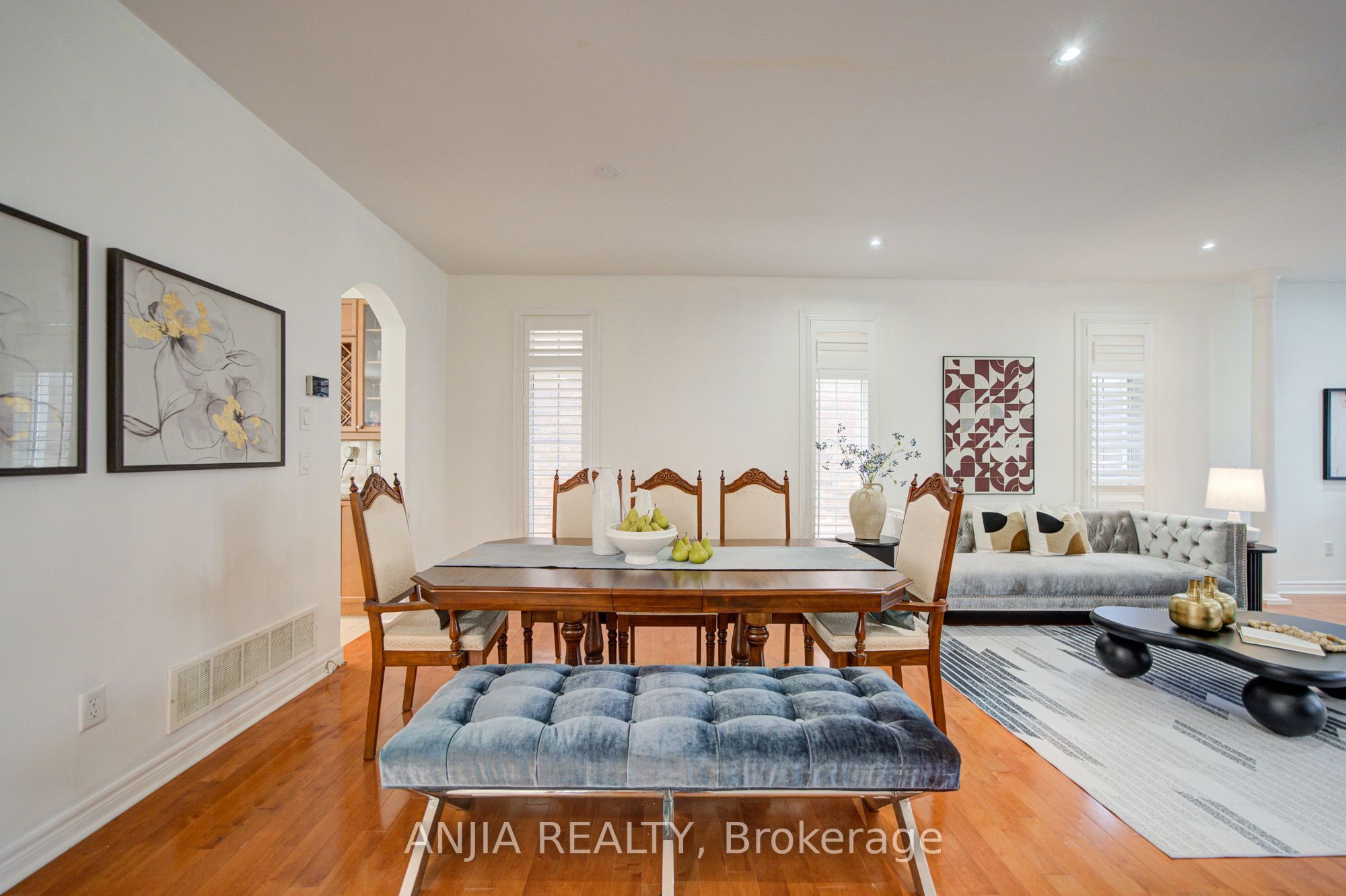 349 Williamson Road Property Photo 6