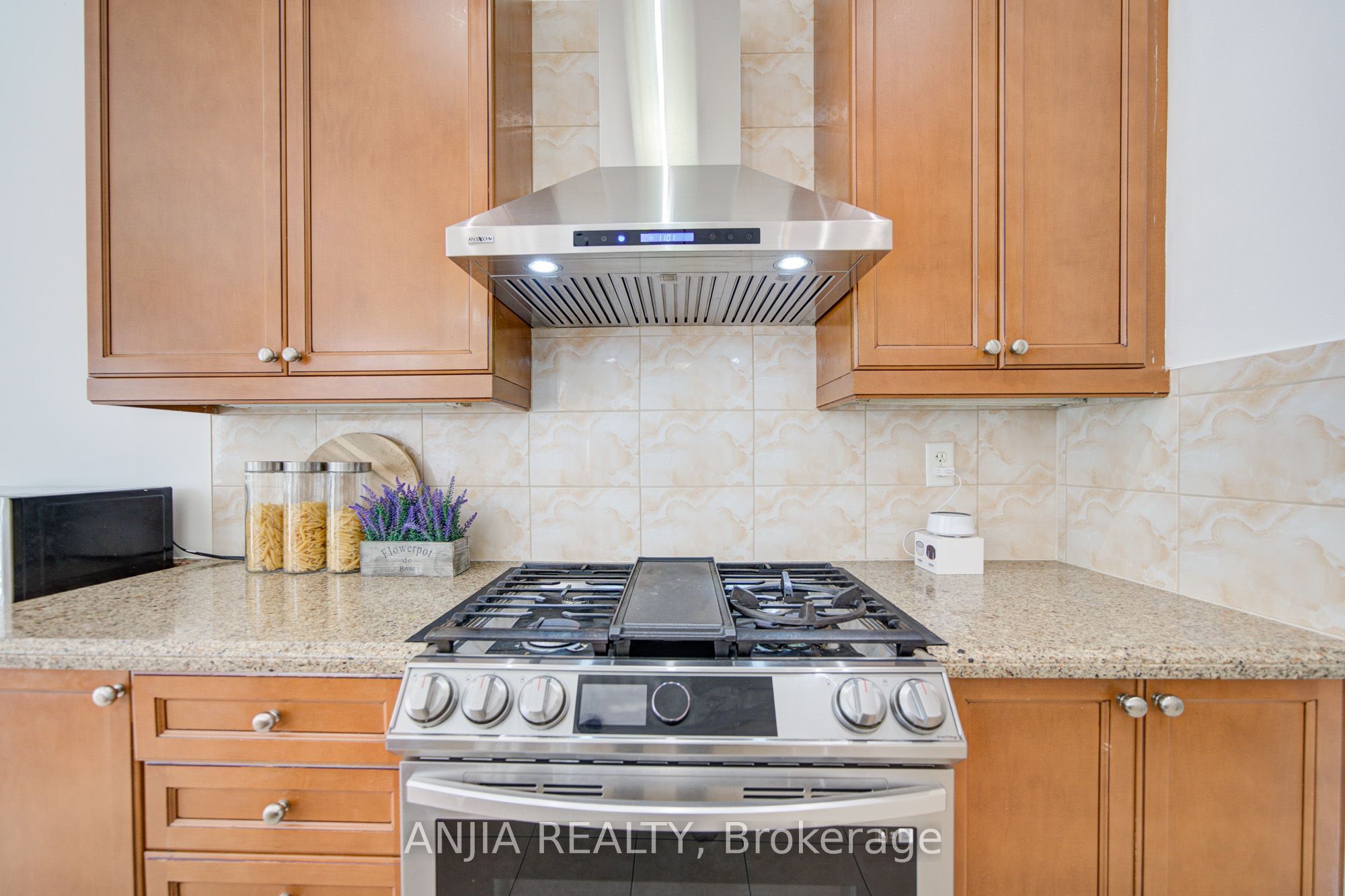 349 Williamson Road Property Photo 9