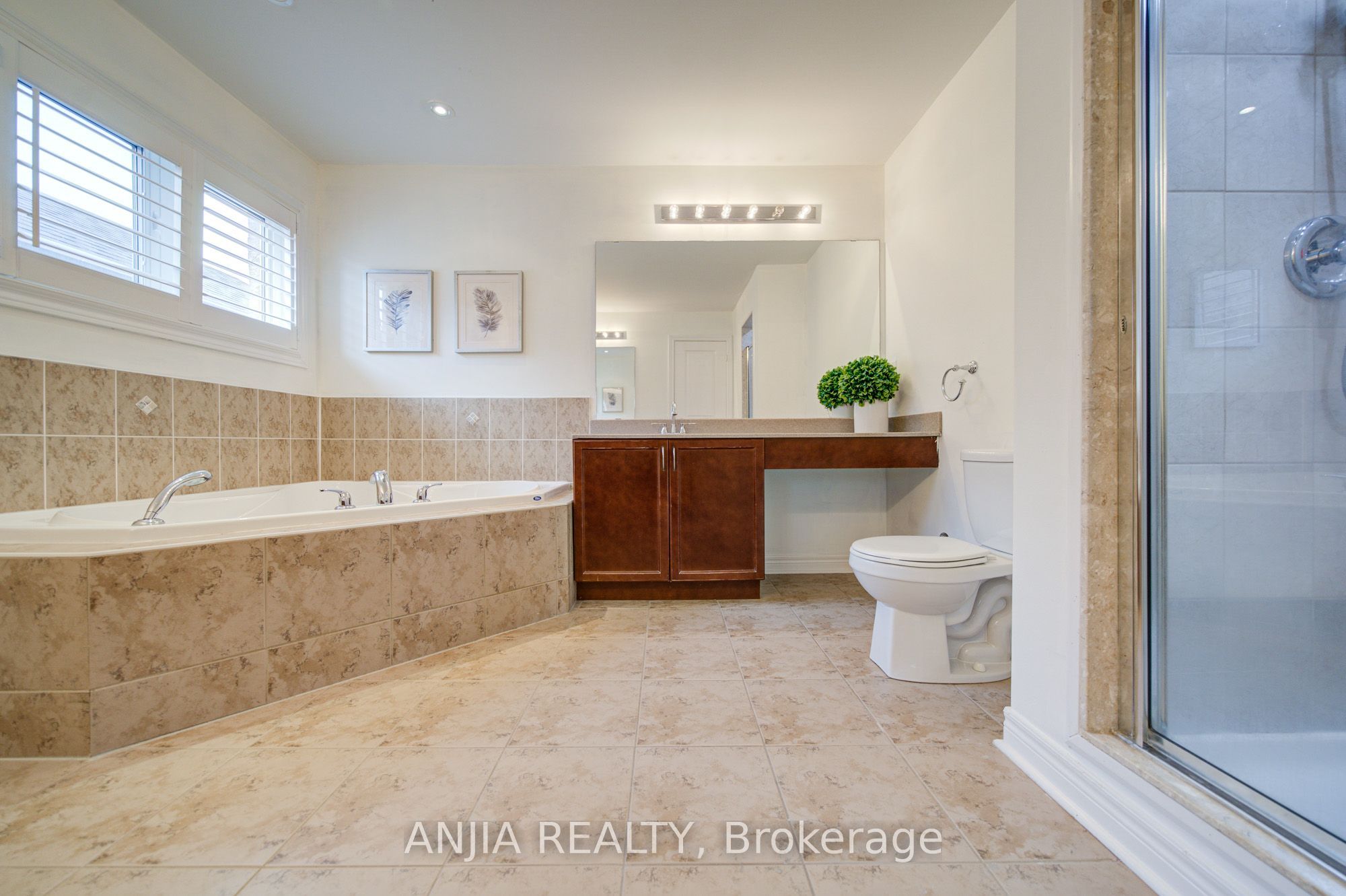 349 Williamson Road Property Photo 28