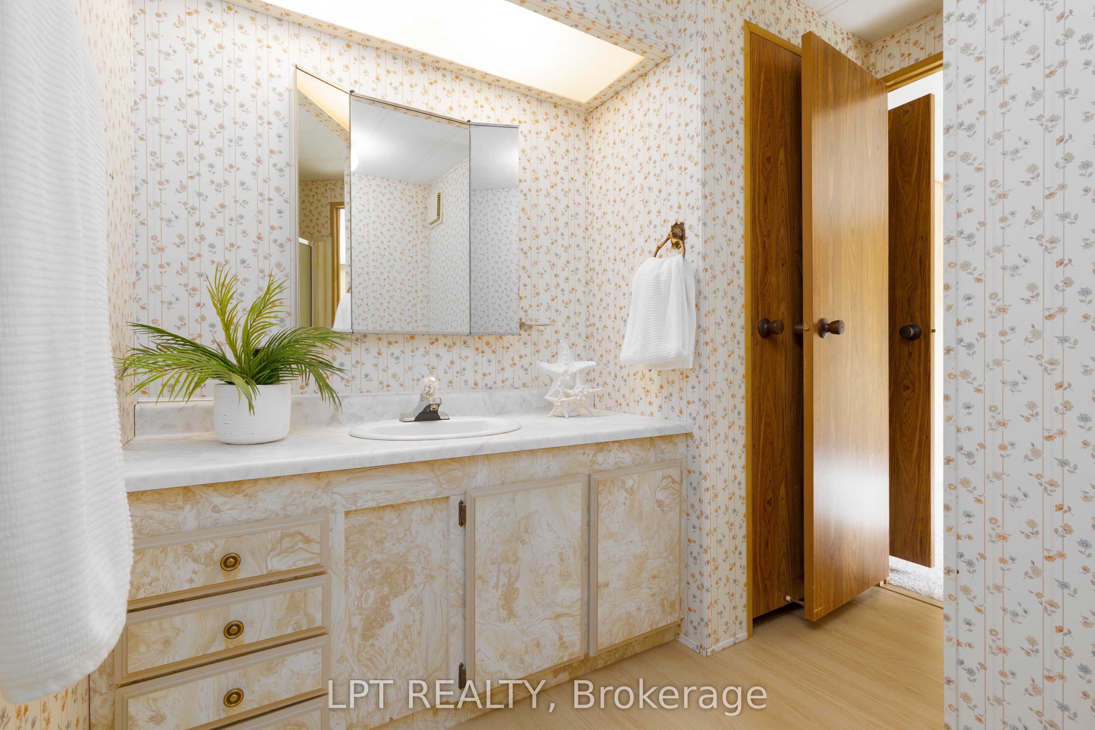 11 Geneva Court Property Photo 19
