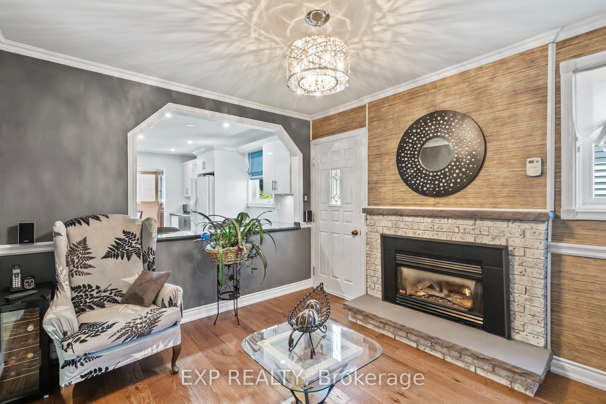 171 Simonston Boulevard Property Photo 4