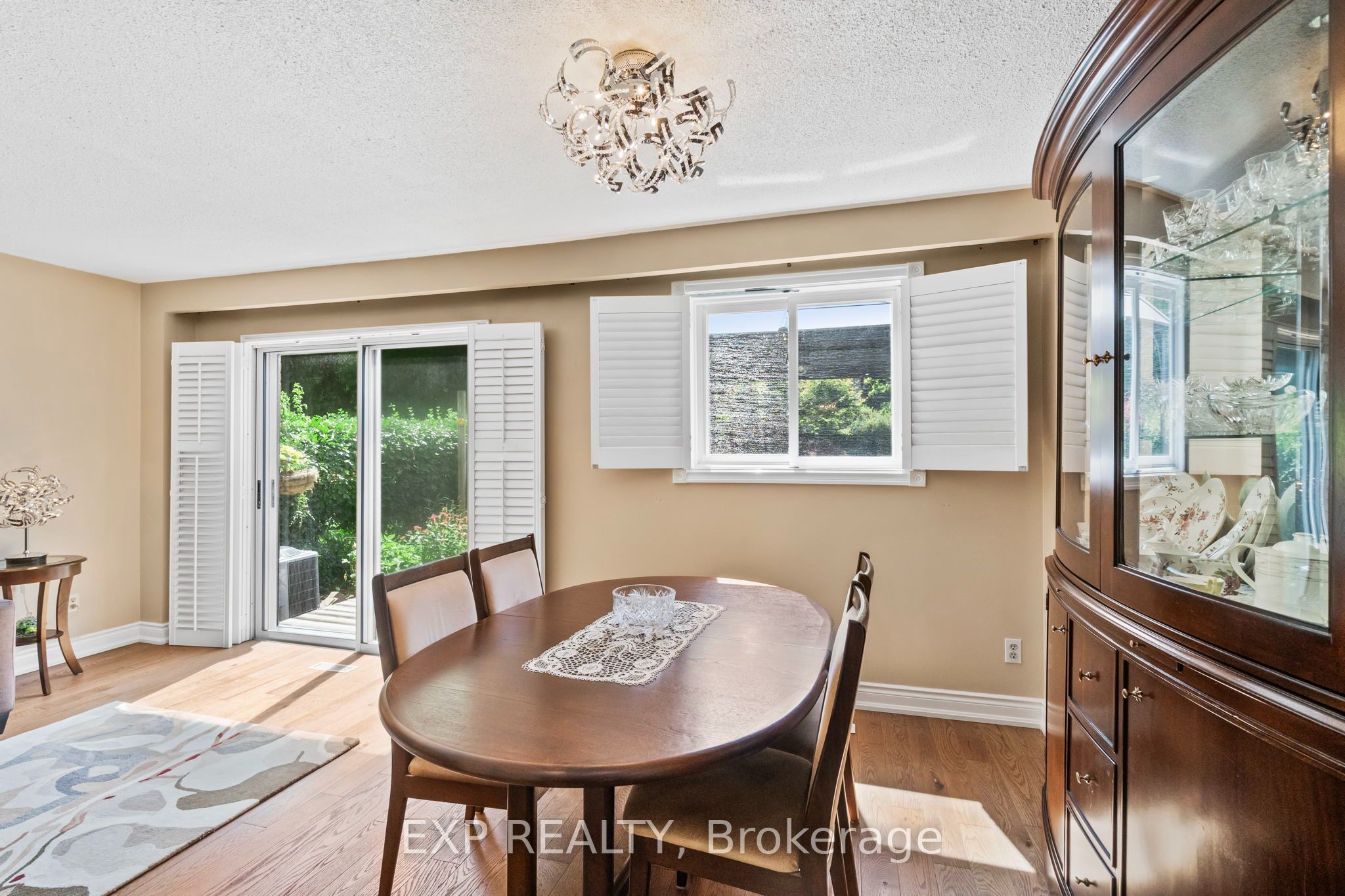 171 Simonston Boulevard Property Photo 10