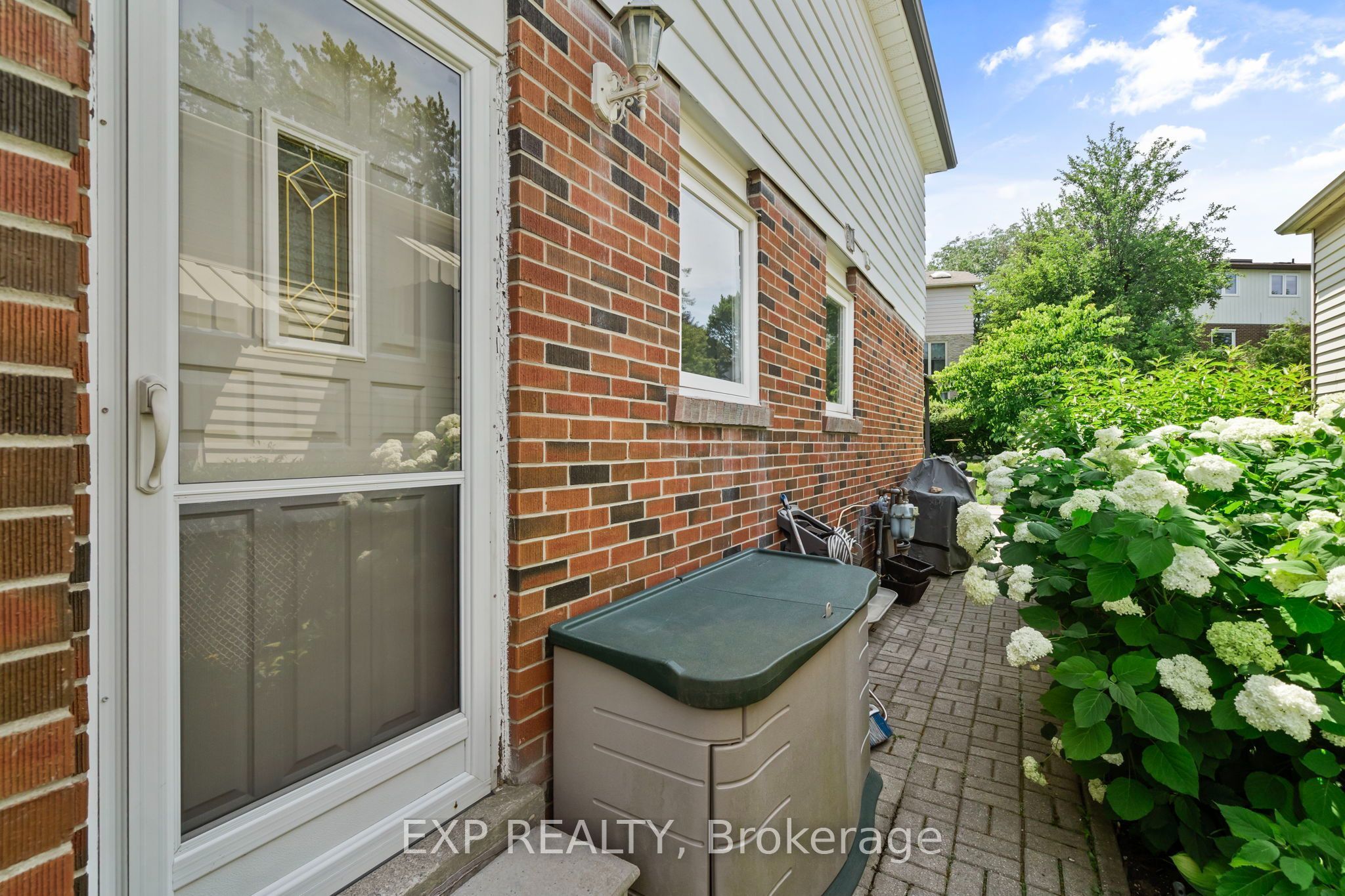 171 Simonston Boulevard Property Photo 39