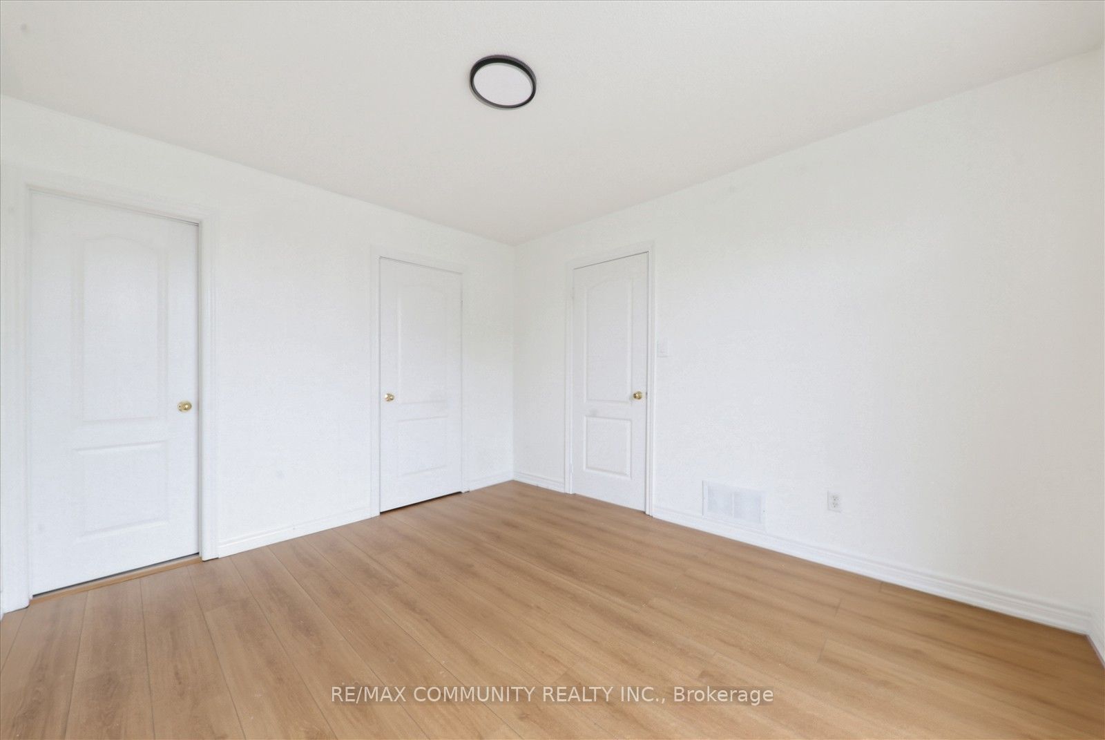 29 River Forest Street W Property Photo 29