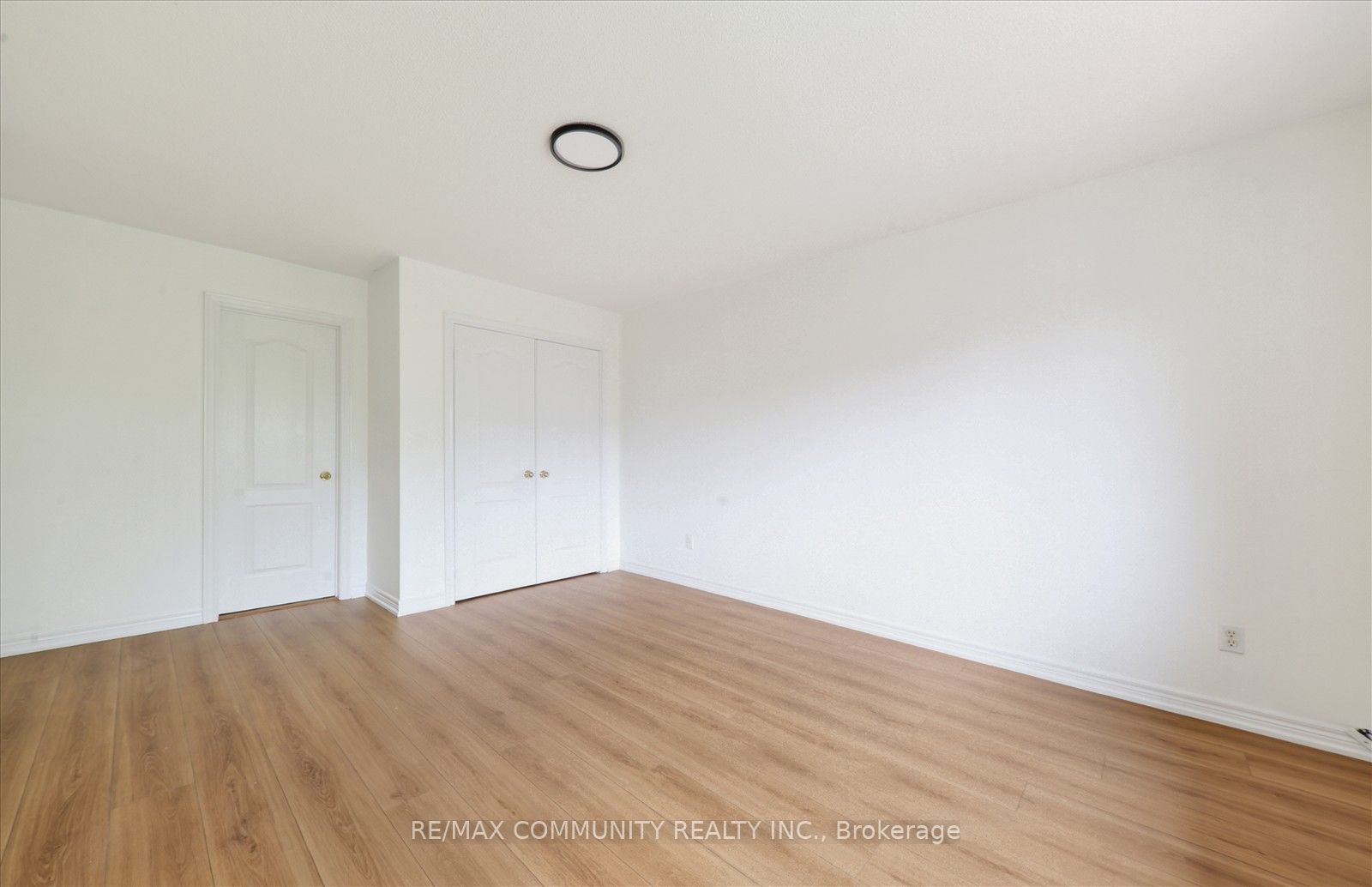 29 River Forest Street W Property Photo 34
