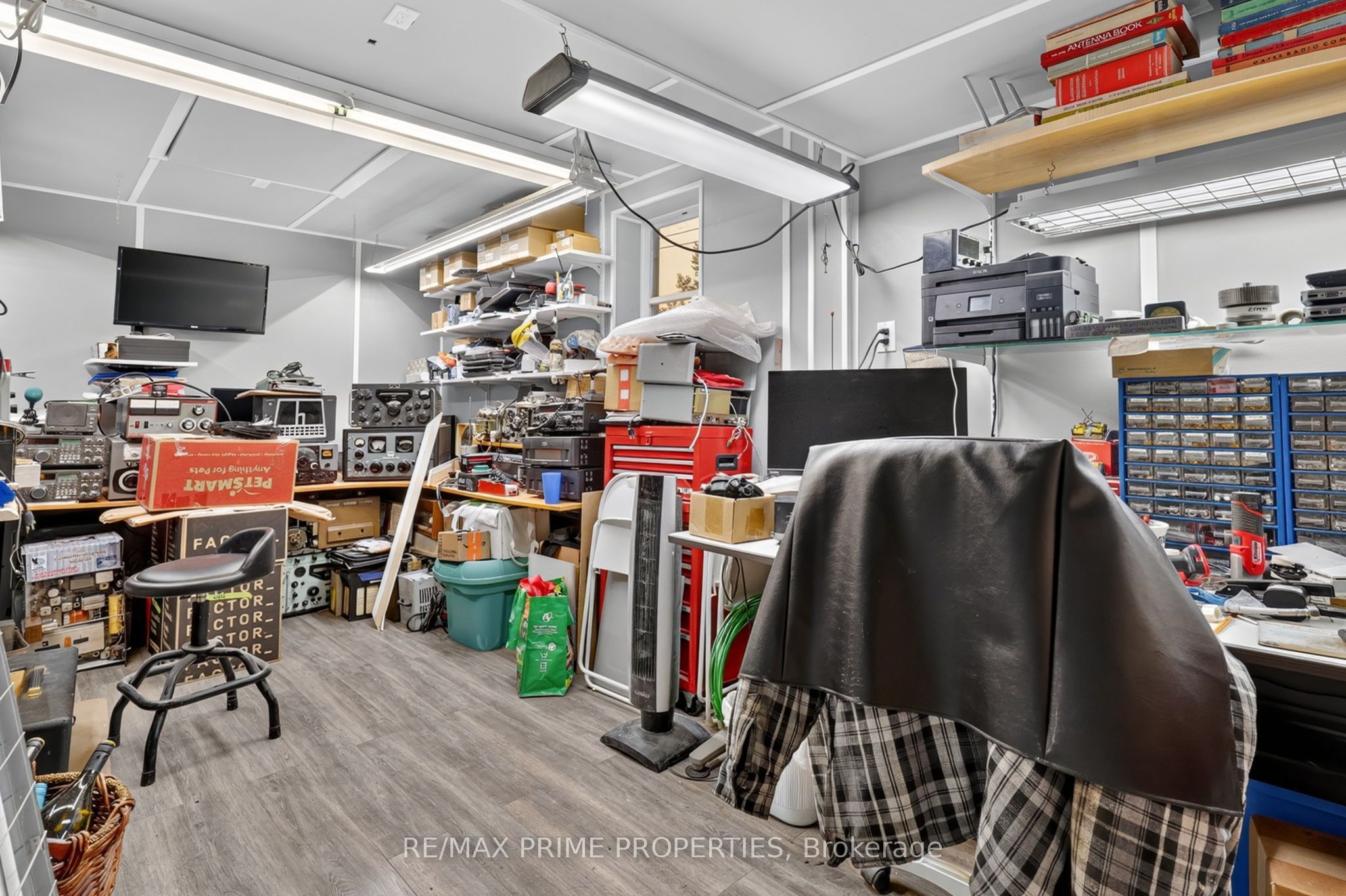 19011 Ninth Line Property Photo 27