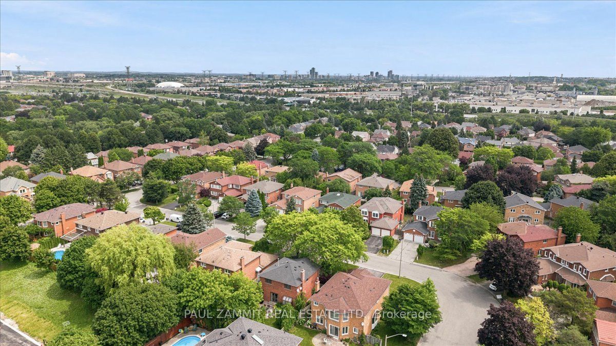 180 Lyndhurst Drive Property Photo 30