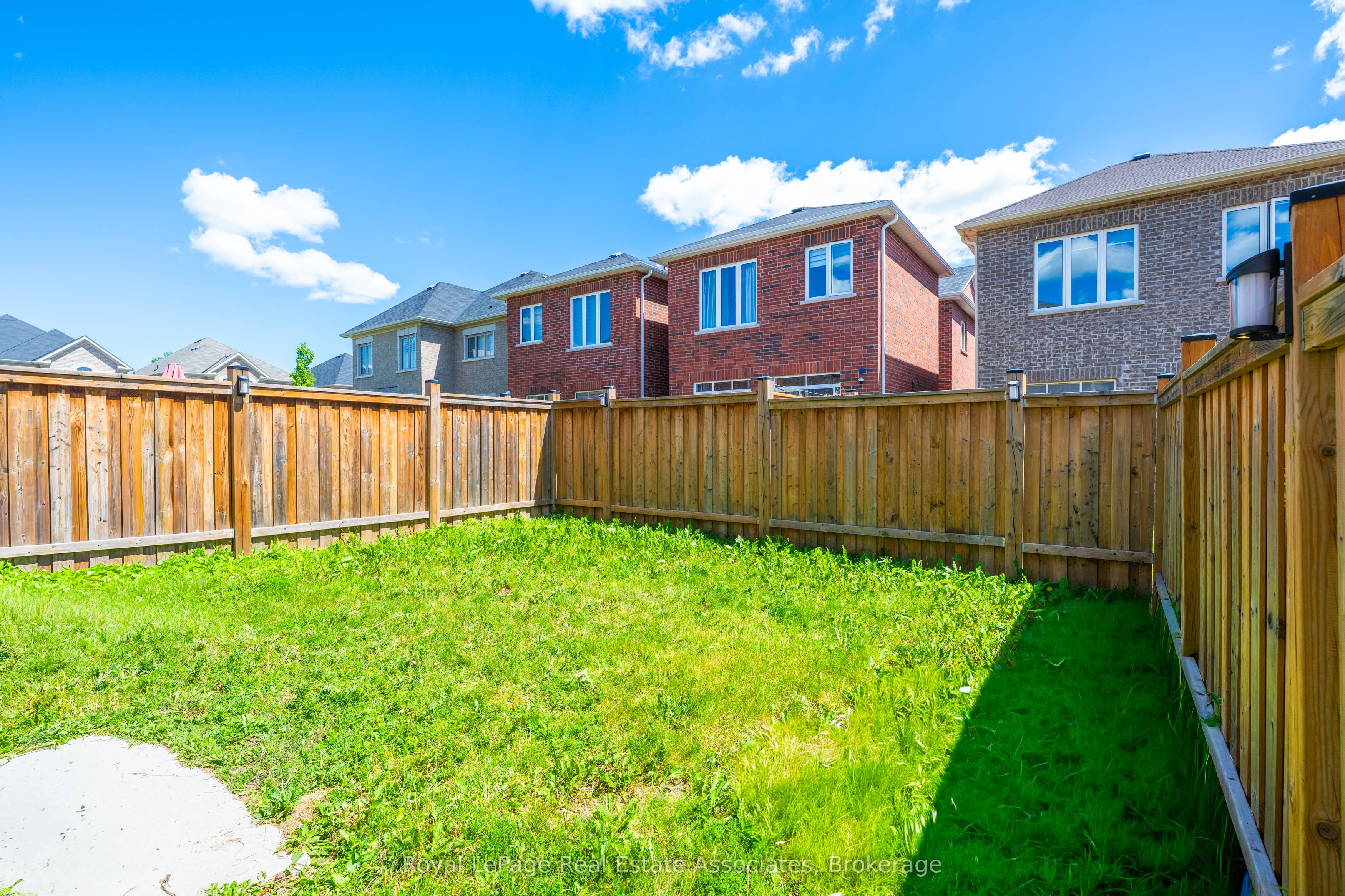 90 Titan Trail Property Photo 36