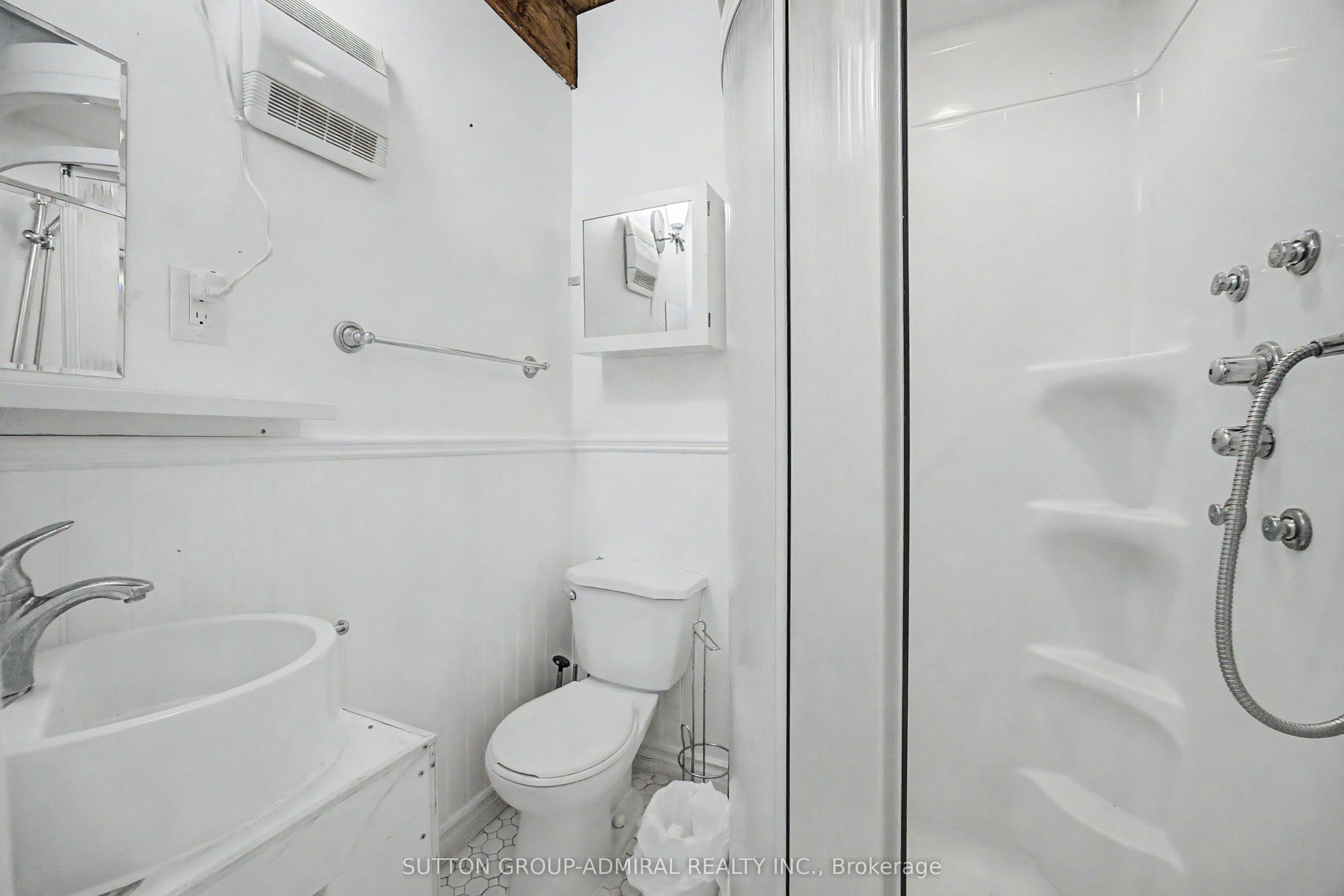 62 Centre Street W Property Photo 23