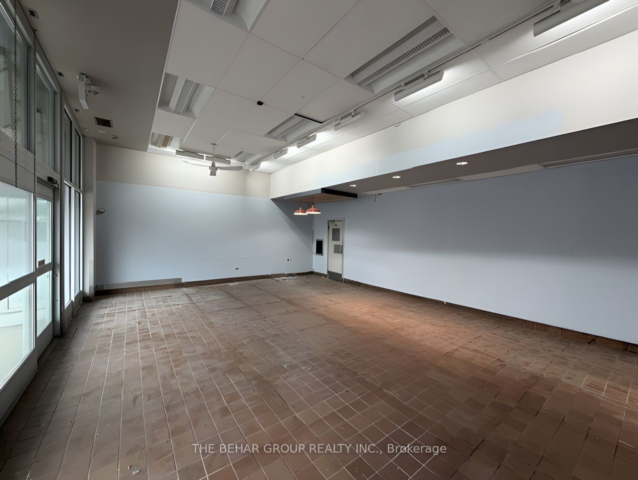 5804 Highway 7 Highway E Property Photo 15