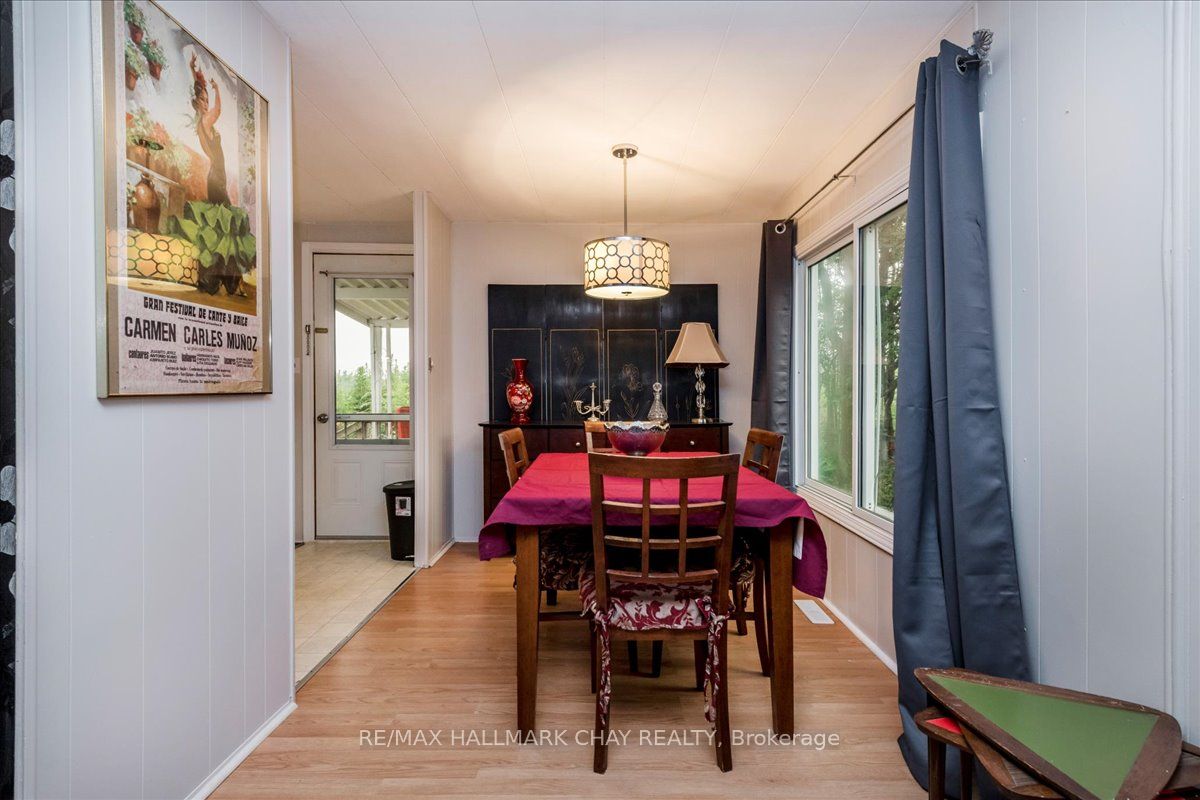 28 Flora Court Property Photo 6