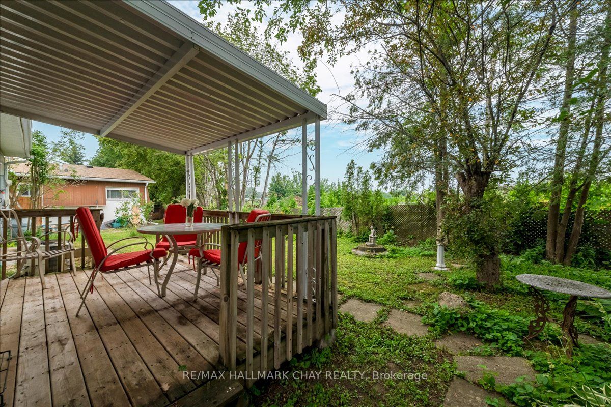 28 Flora Court Property Photo 12