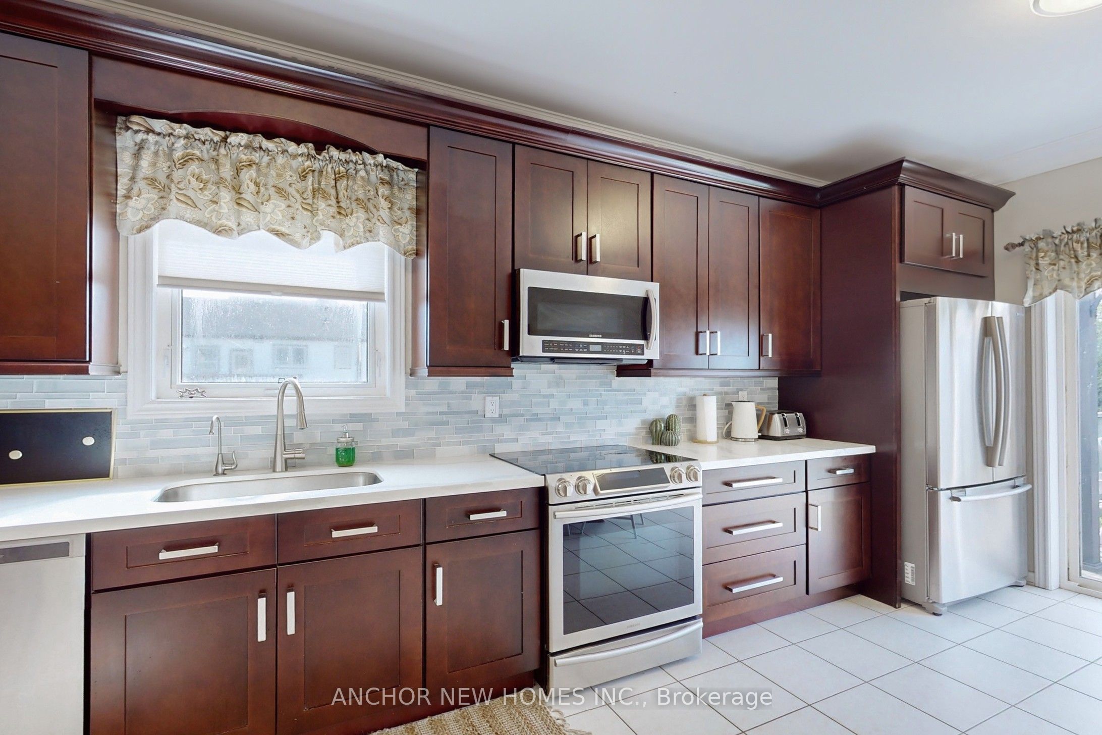 80 Moores Beach Road Property Photo 4