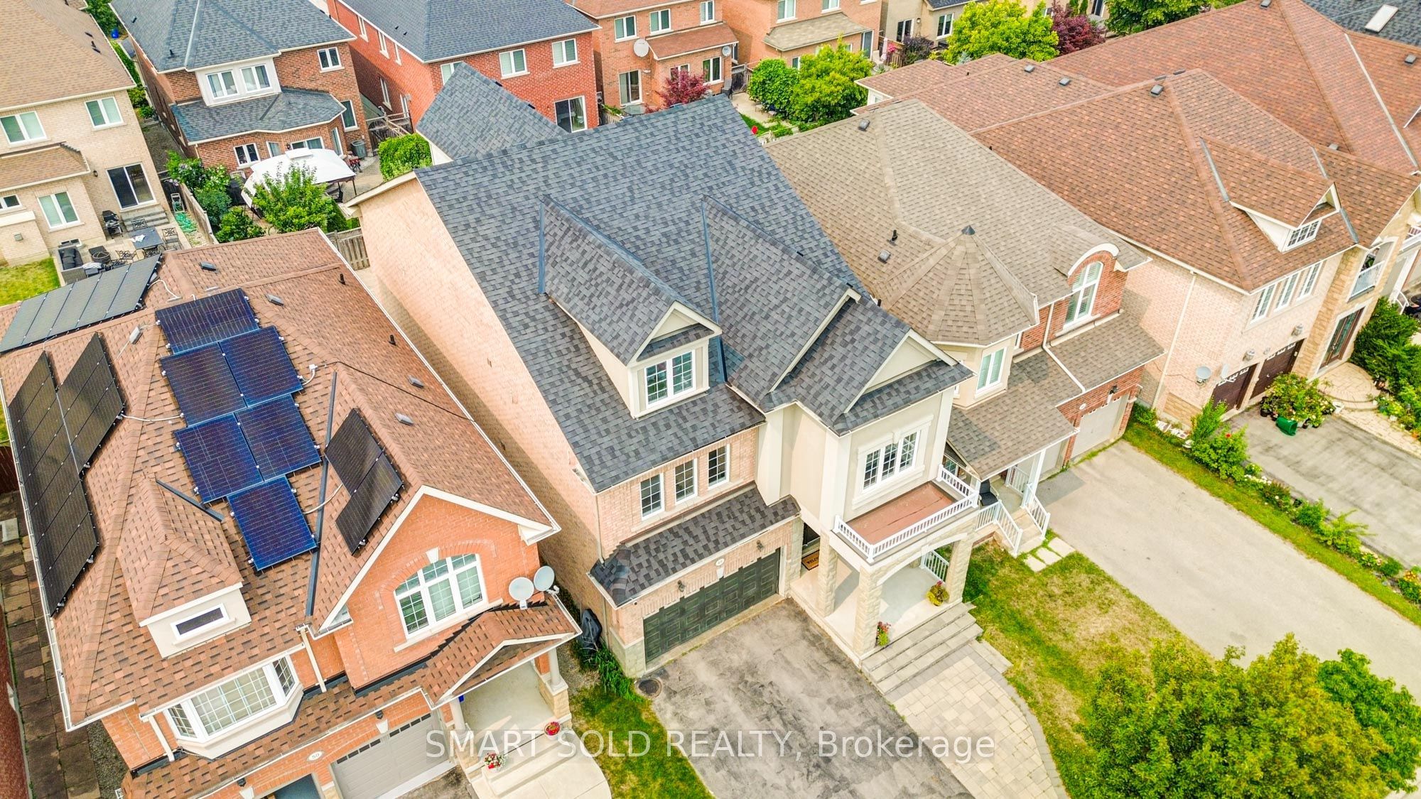 48 Ravel Drive Property Photo 4