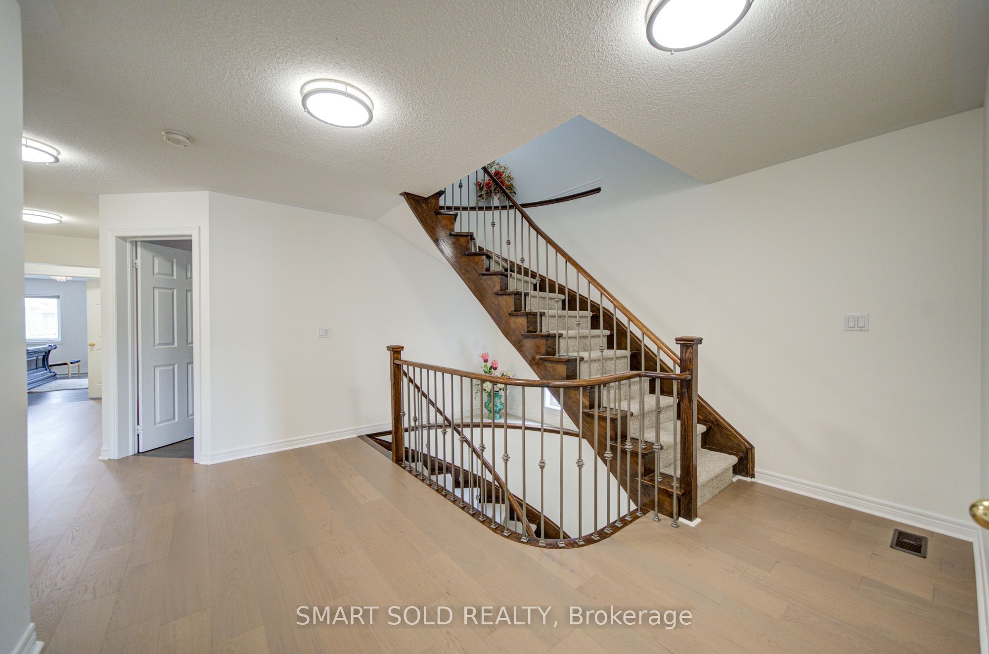 48 Ravel Drive Property Photo 16