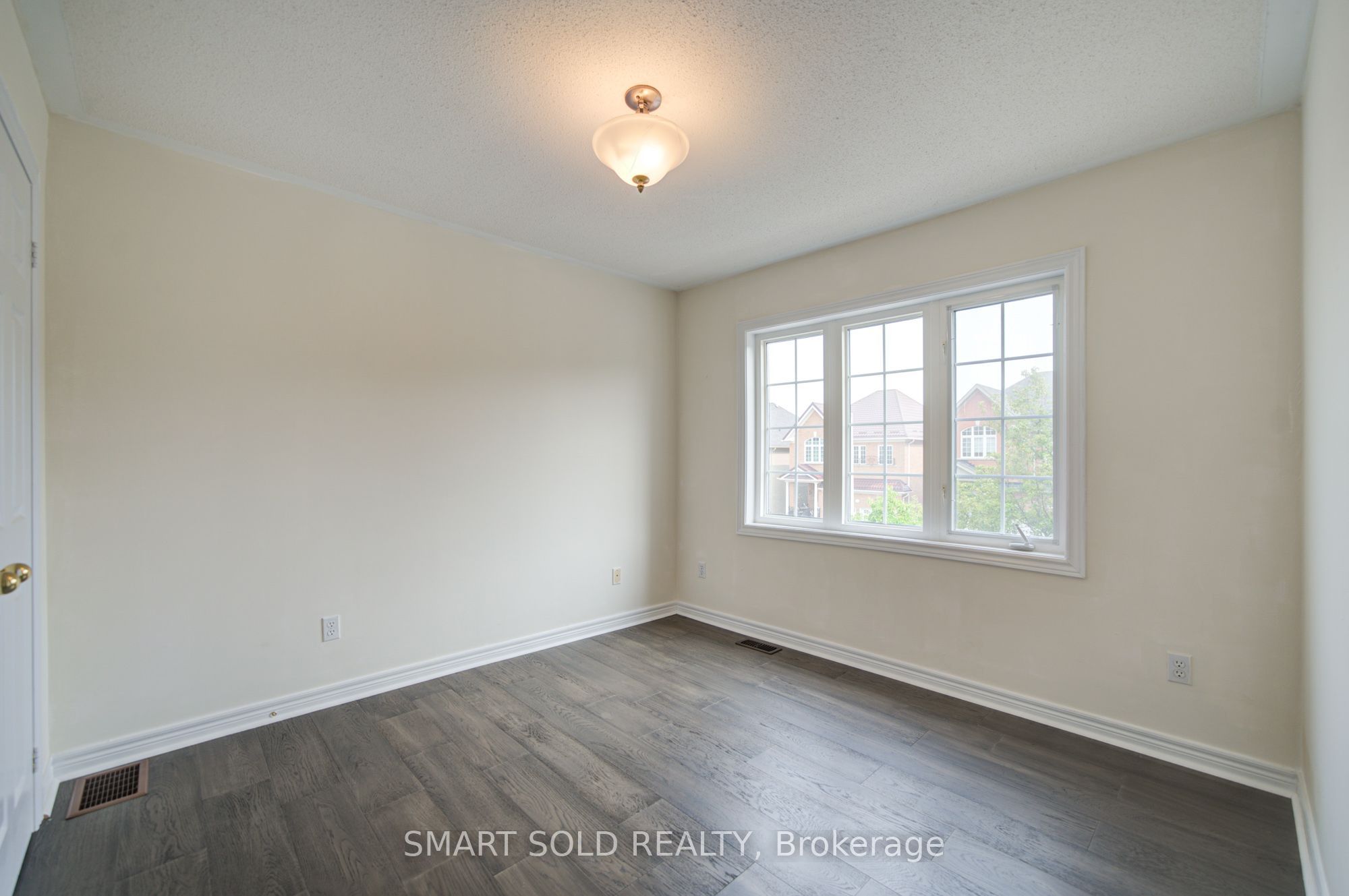 48 Ravel Drive Property Photo 26