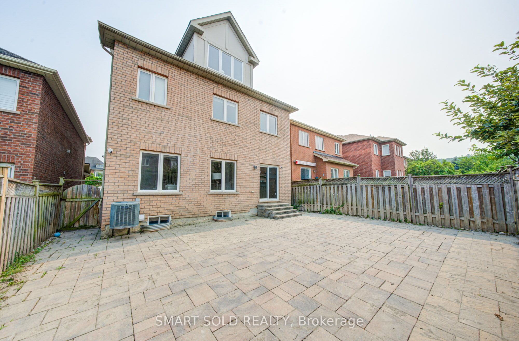 48 Ravel Drive Property Photo 40