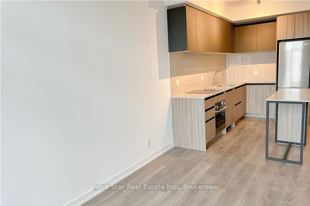 7950 Bathurst Street 629 Property Photo 14
