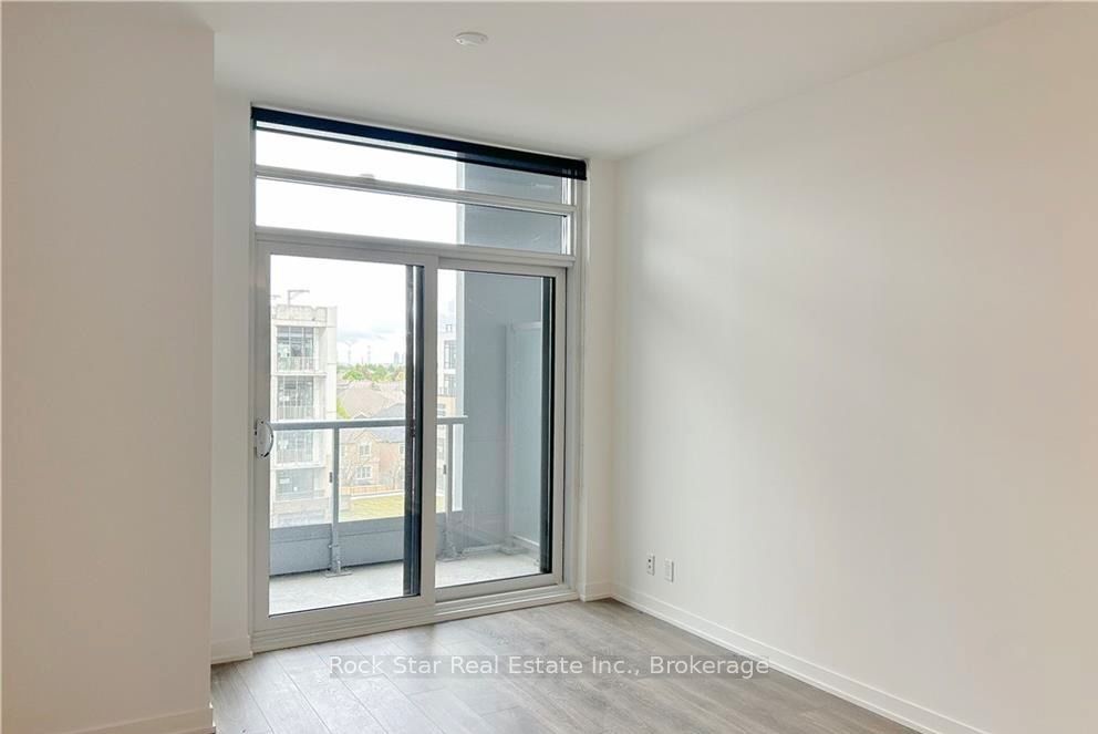 7950 Bathurst Street 629 Property Photo 17