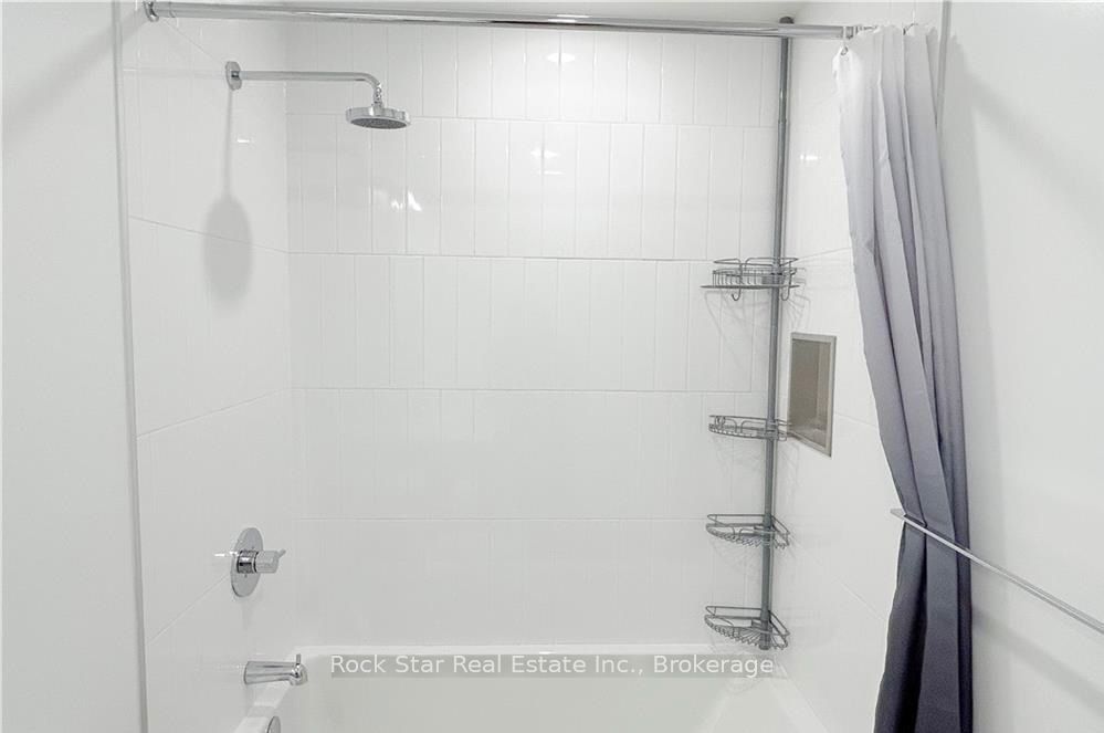 7950 Bathurst Street 629 Property Photo 25