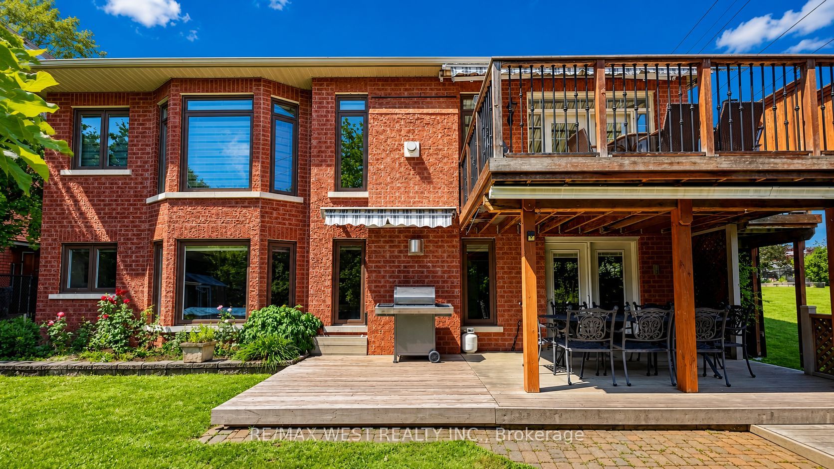 71 Gidleigh Park Crescent Property Photo 4
