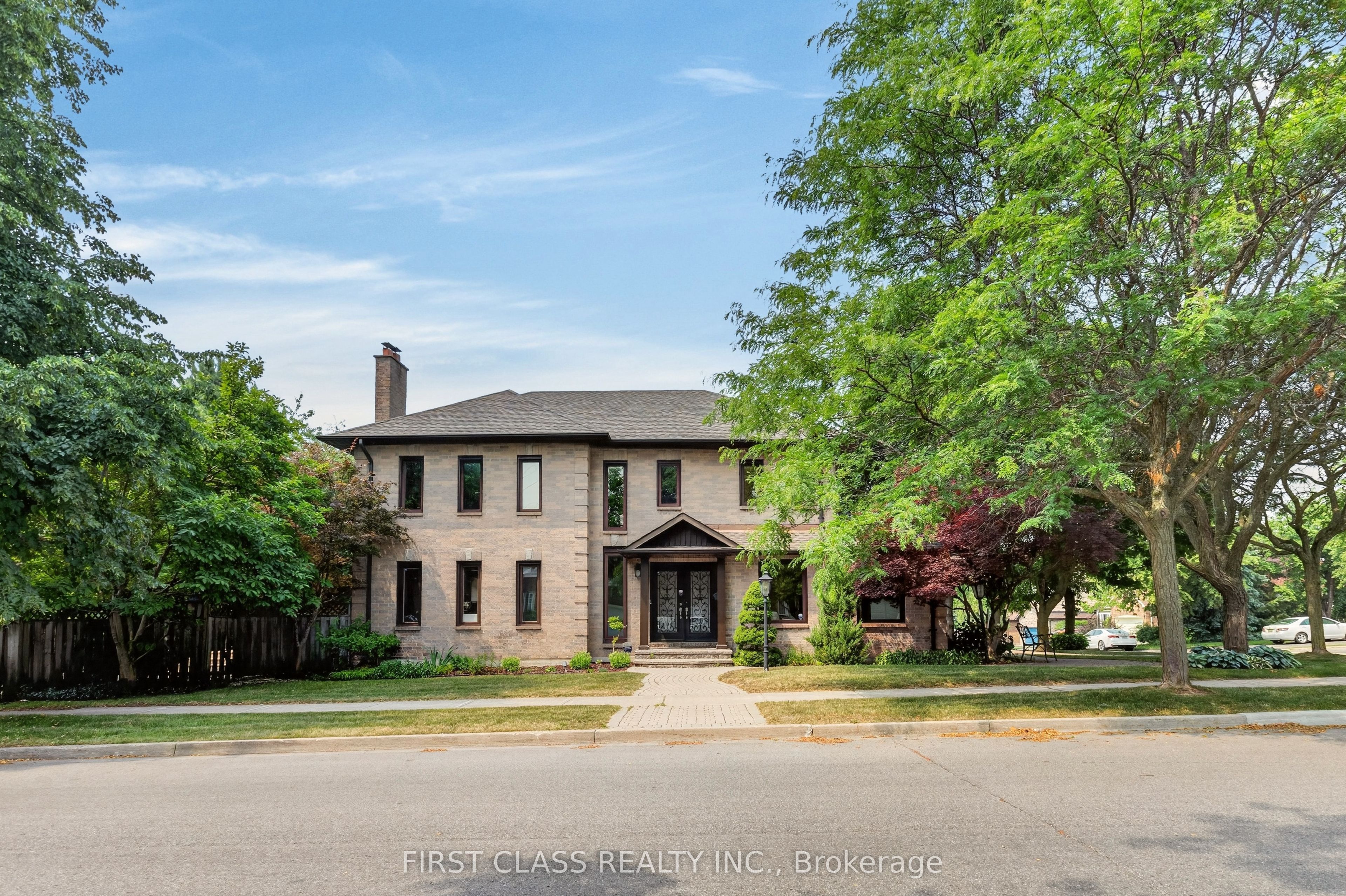 19 Tomlinson Circle Property Photo 2