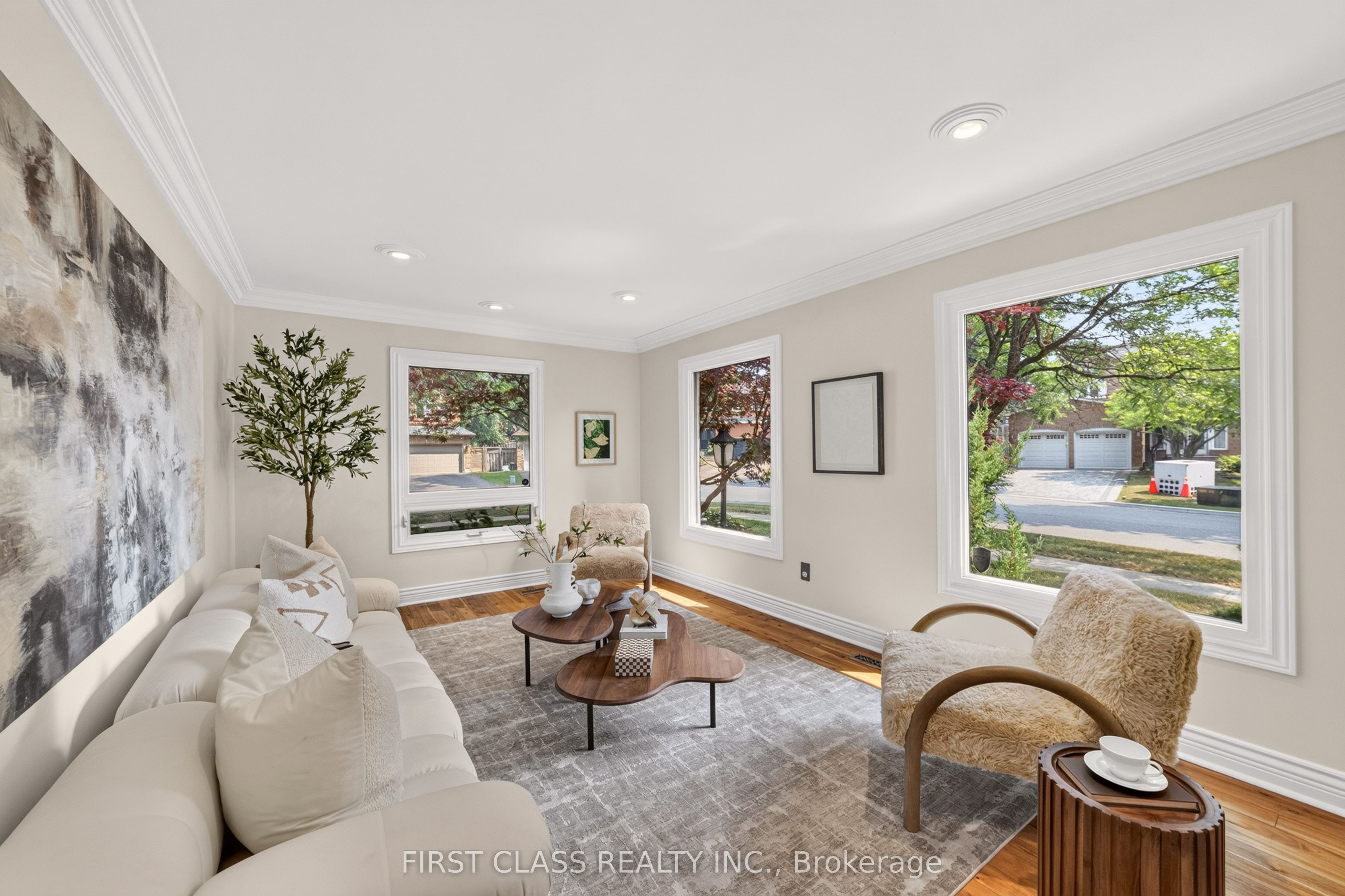 19 Tomlinson Circle Property Photo 5