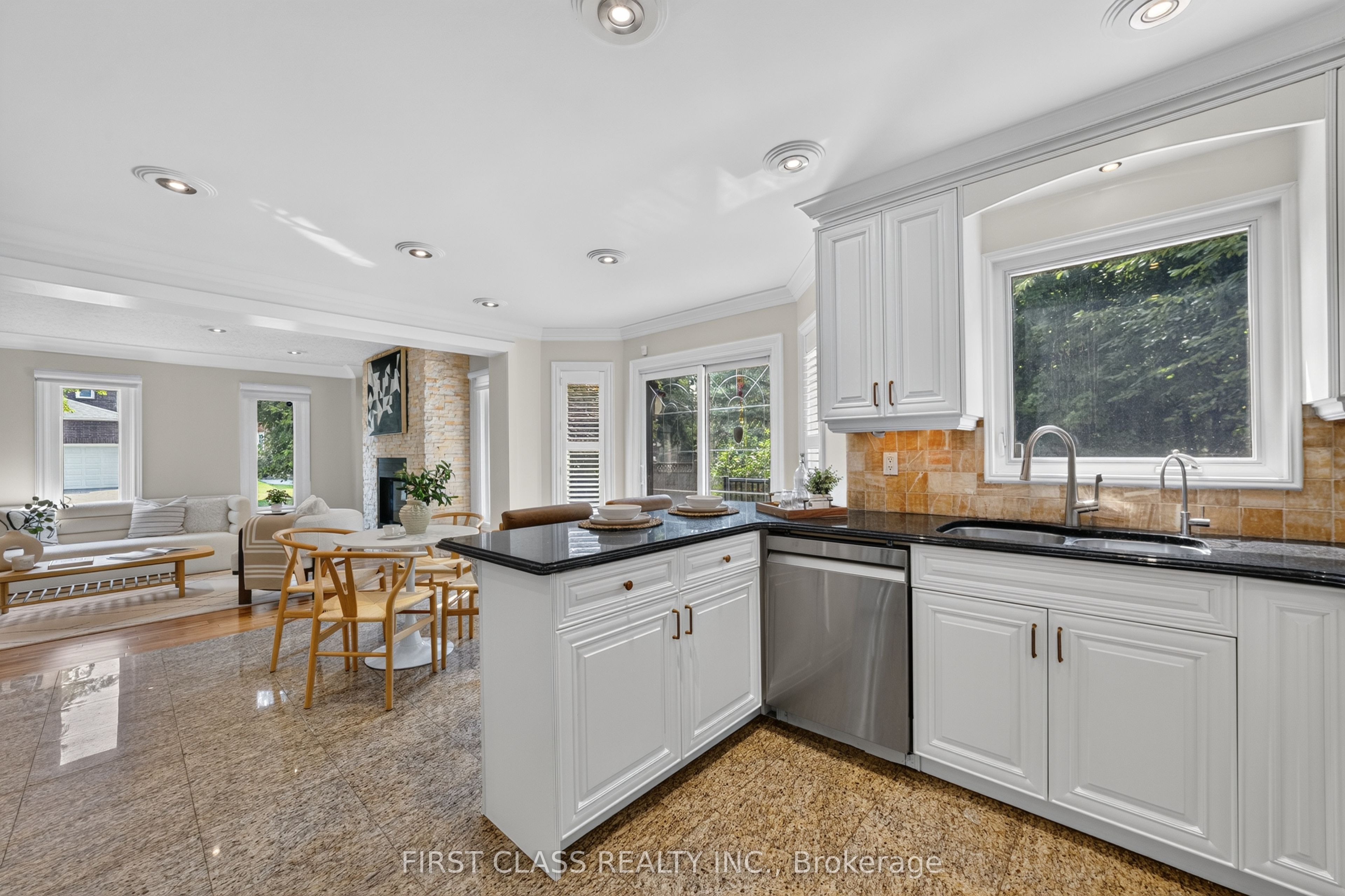 19 Tomlinson Circle Property Photo 13