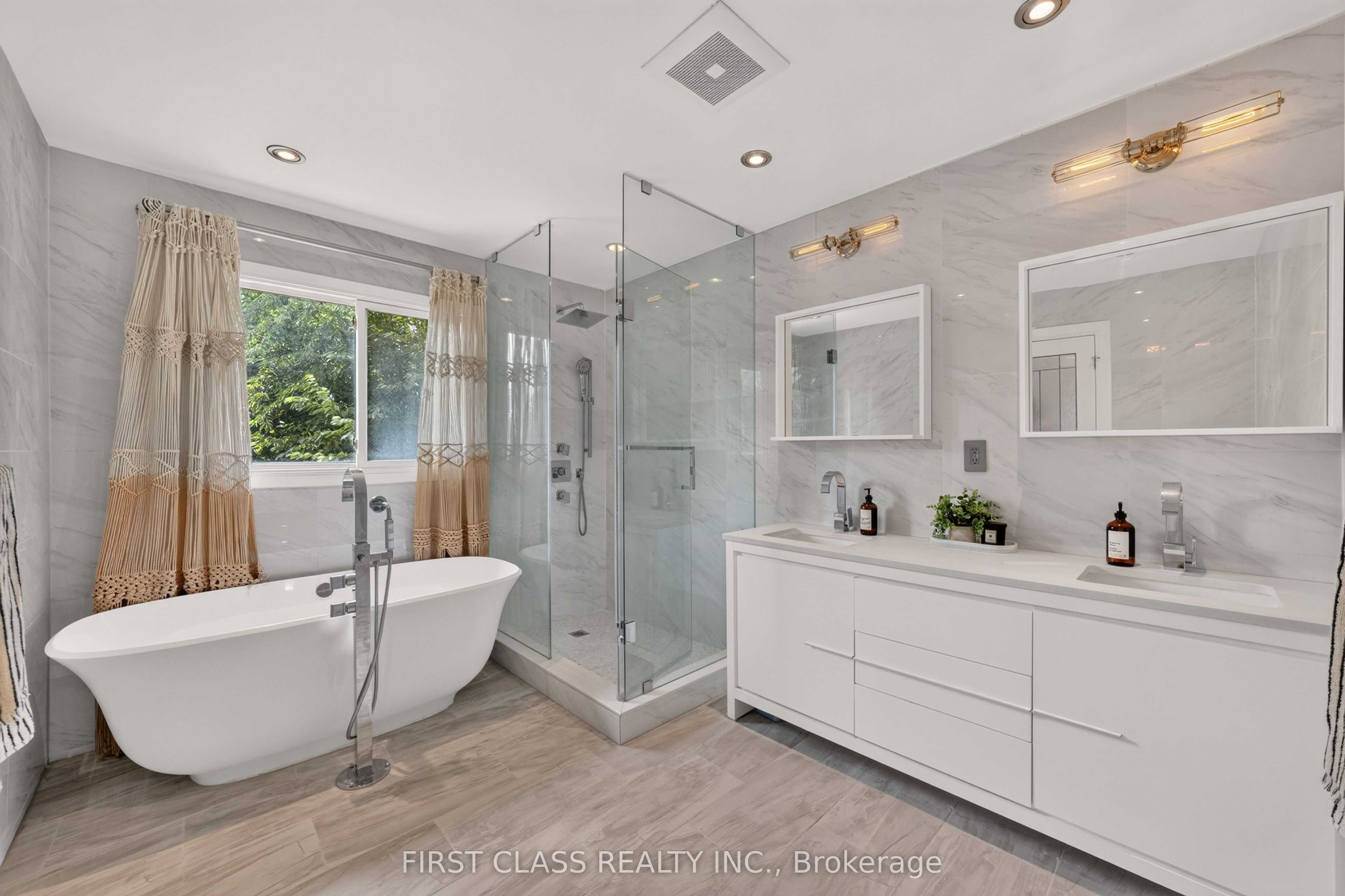 19 Tomlinson Circle Property Photo 24