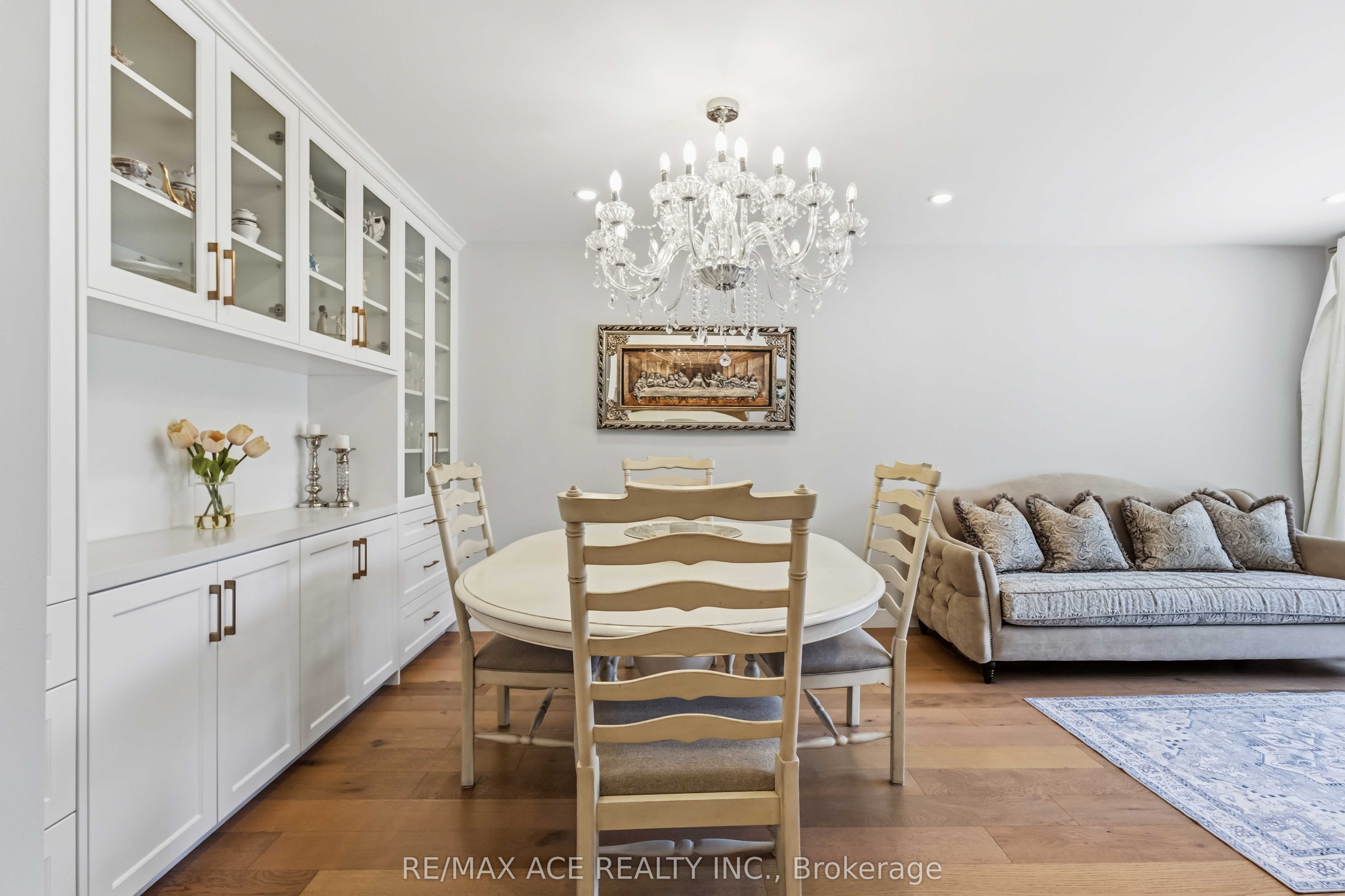 19 Barker Court Property Photo 6