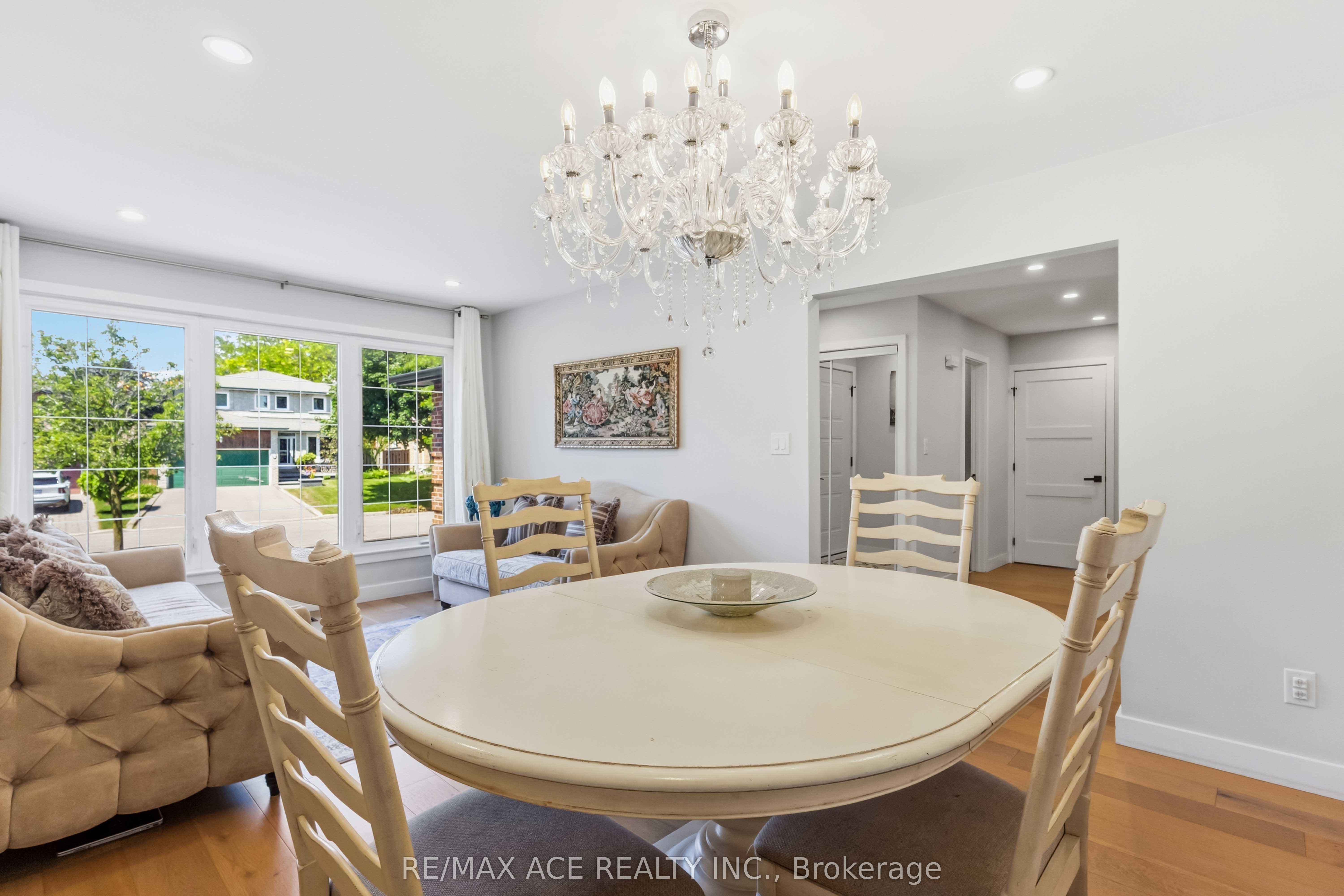 19 Barker Court Property Photo 8
