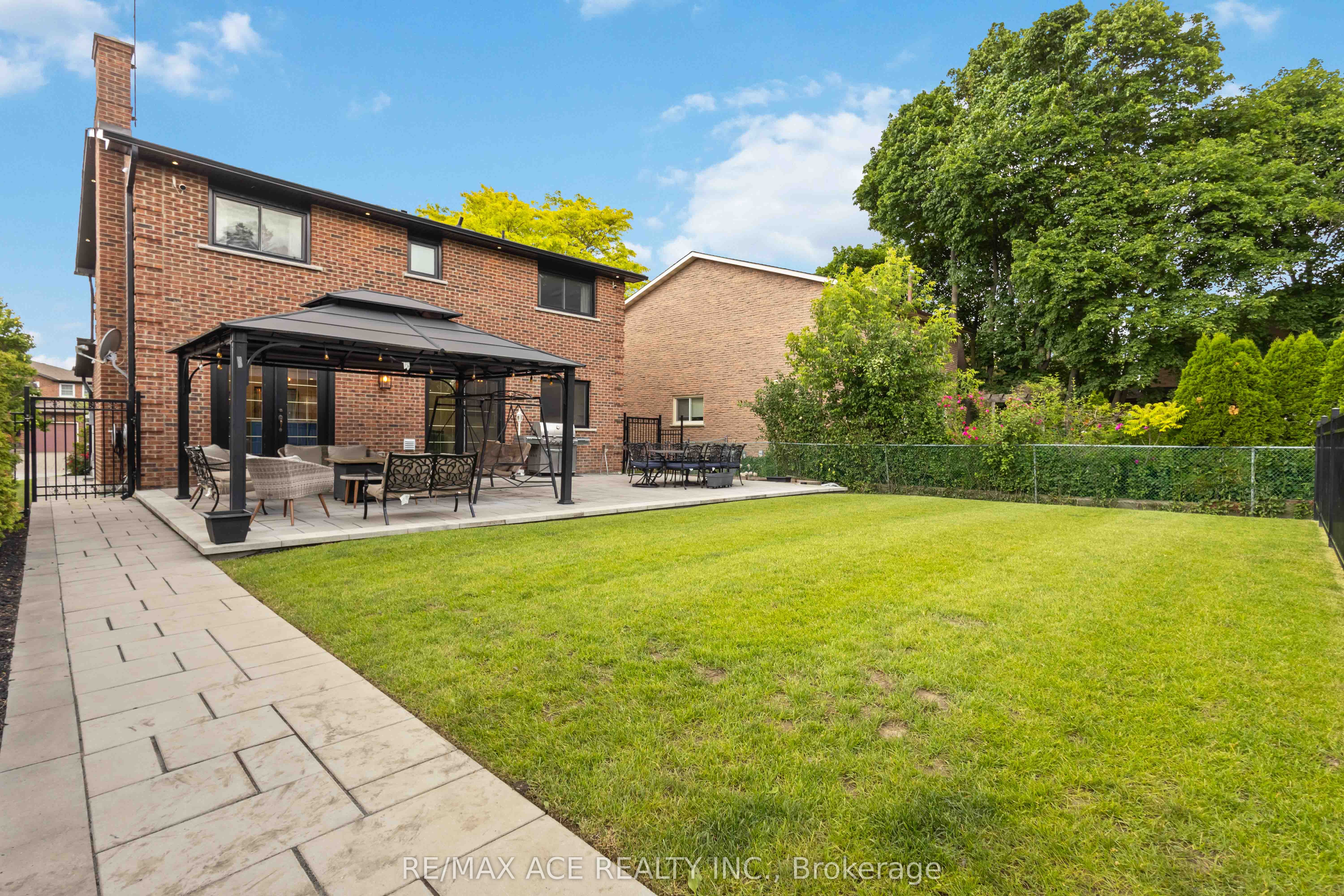 19 Barker Court Property Photo 46