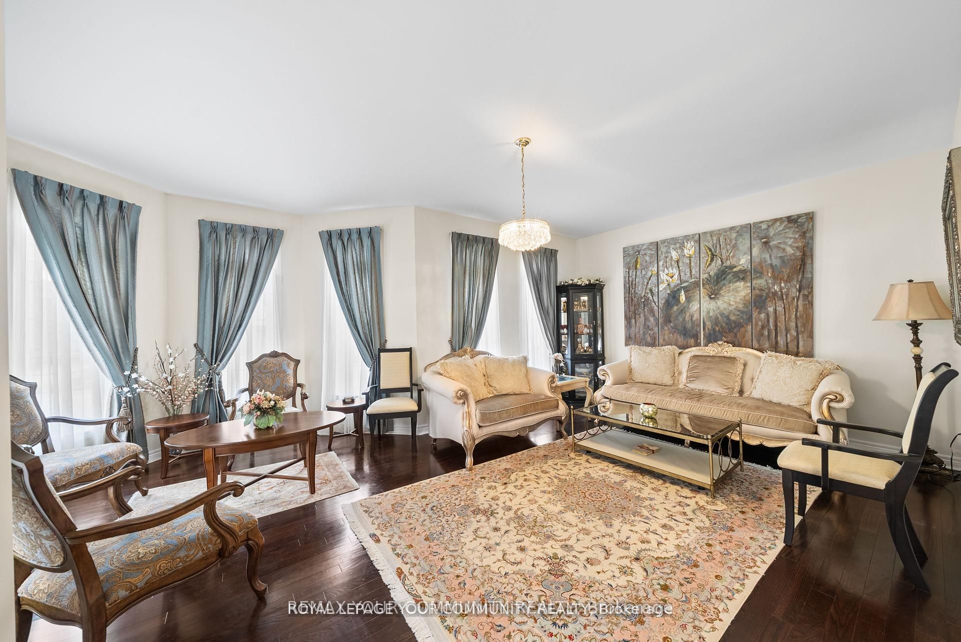 108 Headwater Crescent Property Photo 3