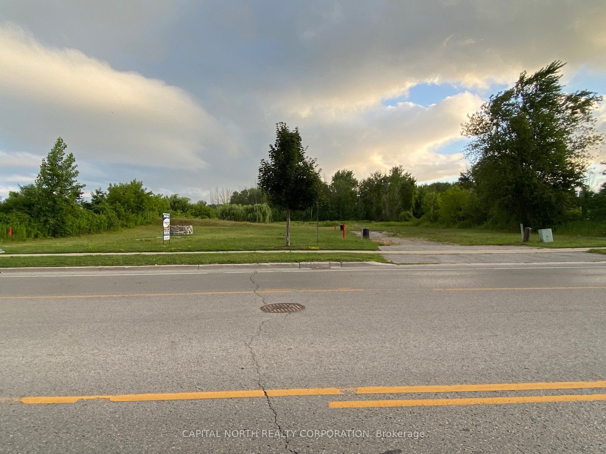 1110 Innisfil Beach Road Property Photo 1
