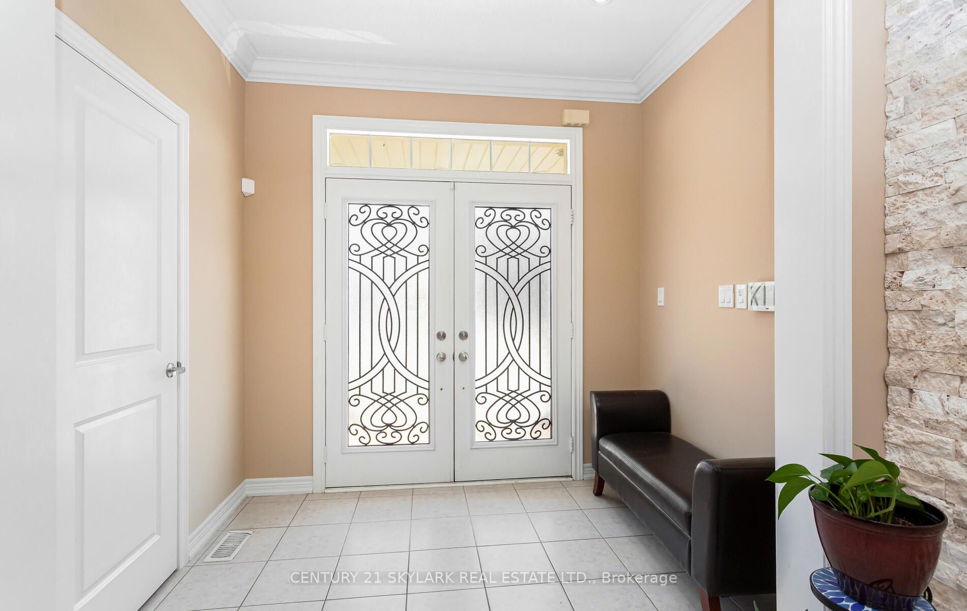 20 Nocturne Avenue Property Photo 3